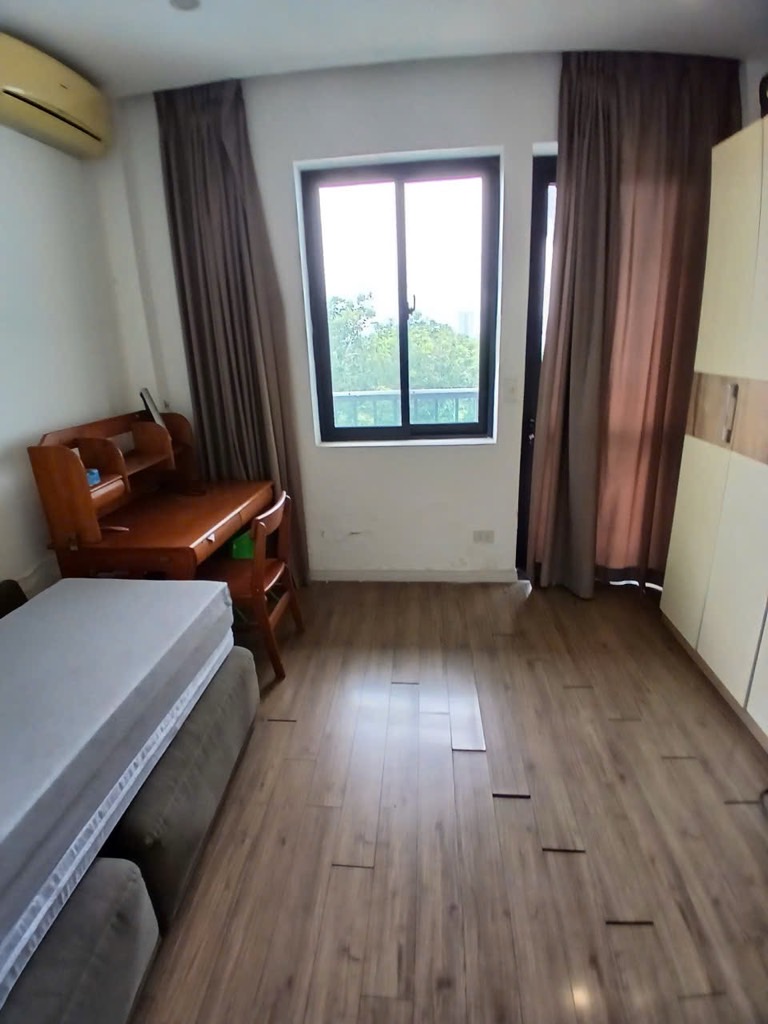 Bán nhà CT8 - diện tích 102m2 1 tầng - VỊ TRÍ ĐẸP, GIAO THÔNG THUẬN LỢI - giá 8,9 tỷ