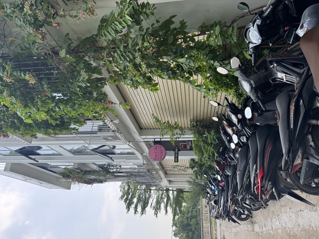 Bán nhà Tây Nam Linh Đàm - diện tích 180m2 4 tầng - Lô góc - giá 41,8 tỷ