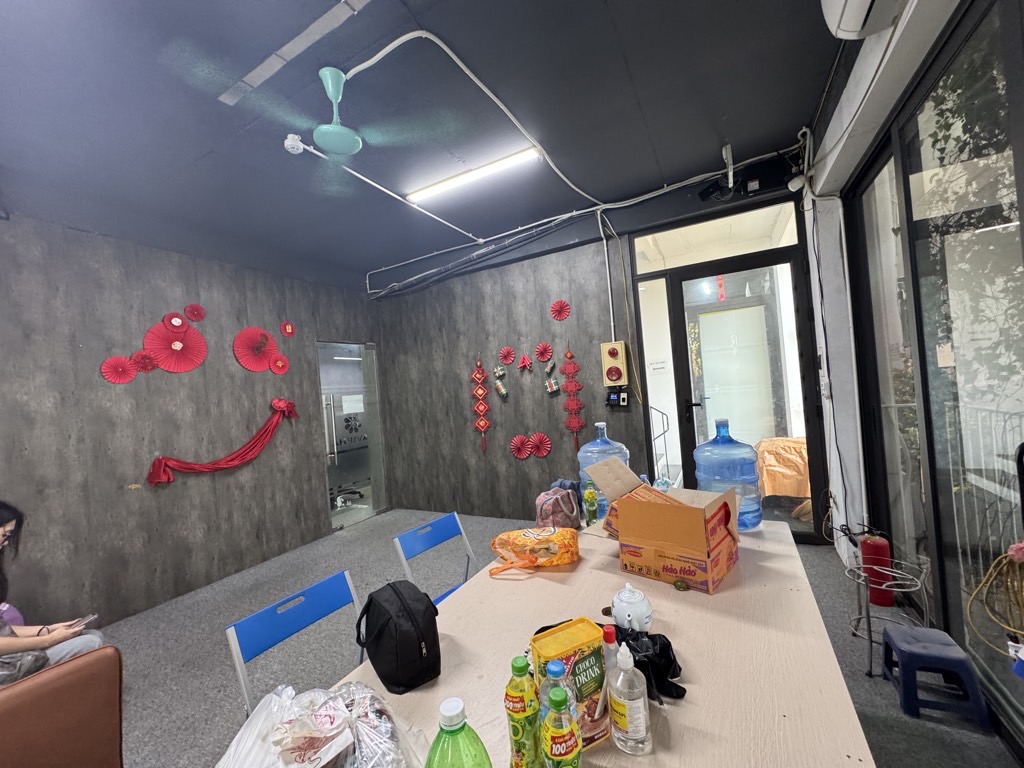 Bán nhà Tây Nam Linh Đàm - diện tích 180m2 4 tầng - Lô góc - giá 41,8 tỷ