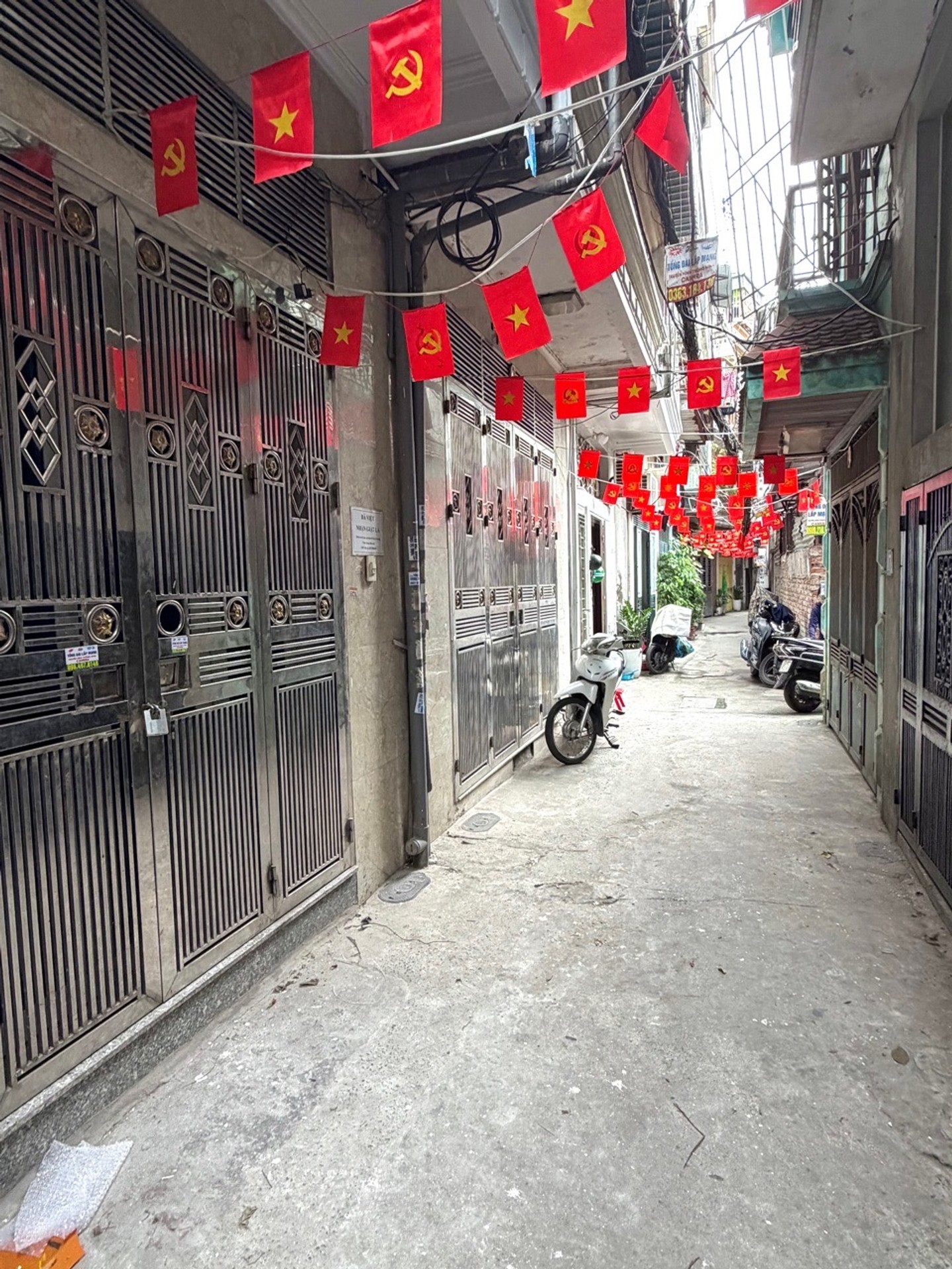 Bán nhà Hoàng Mai - diện tích 24m2 4 tầng - Nhà đẹp, khung BTCT - giá 6,6 tỷ