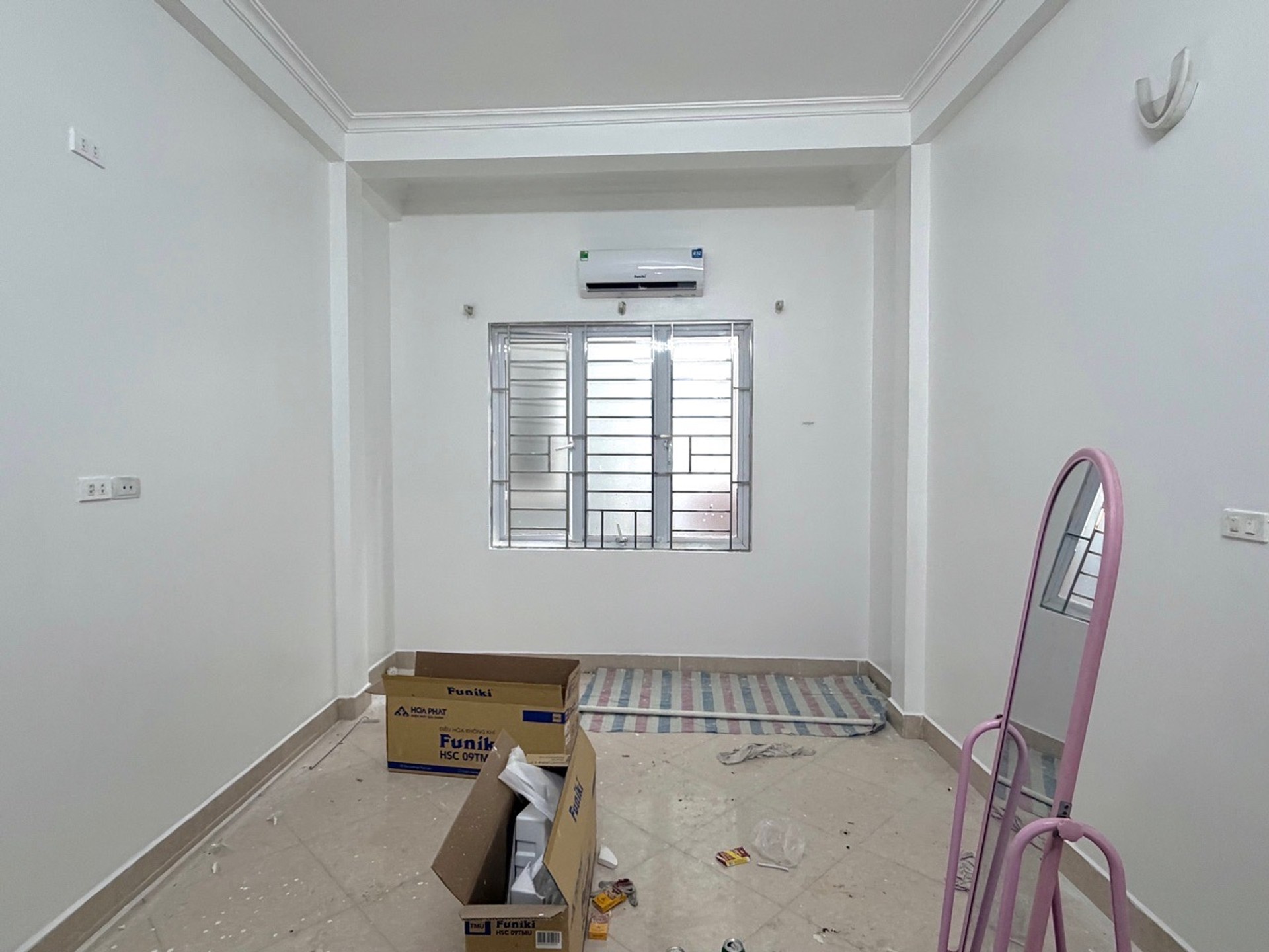 Bán nhà Hoàng Mai - diện tích 24m2 4 tầng - Nhà đẹp, khung BTCT - giá 6,6 tỷ