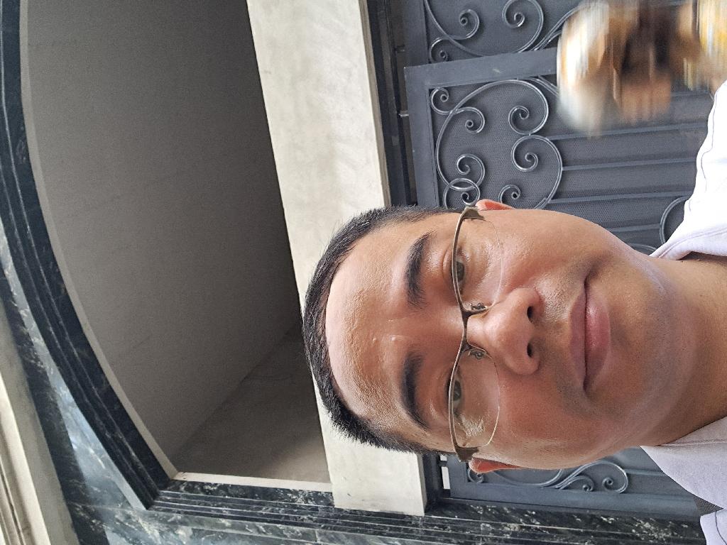 Bán nhà Khuất Duy Tiến - diện tích 100m2 8 tầng - ô tô tránh - giá 34 tỷ