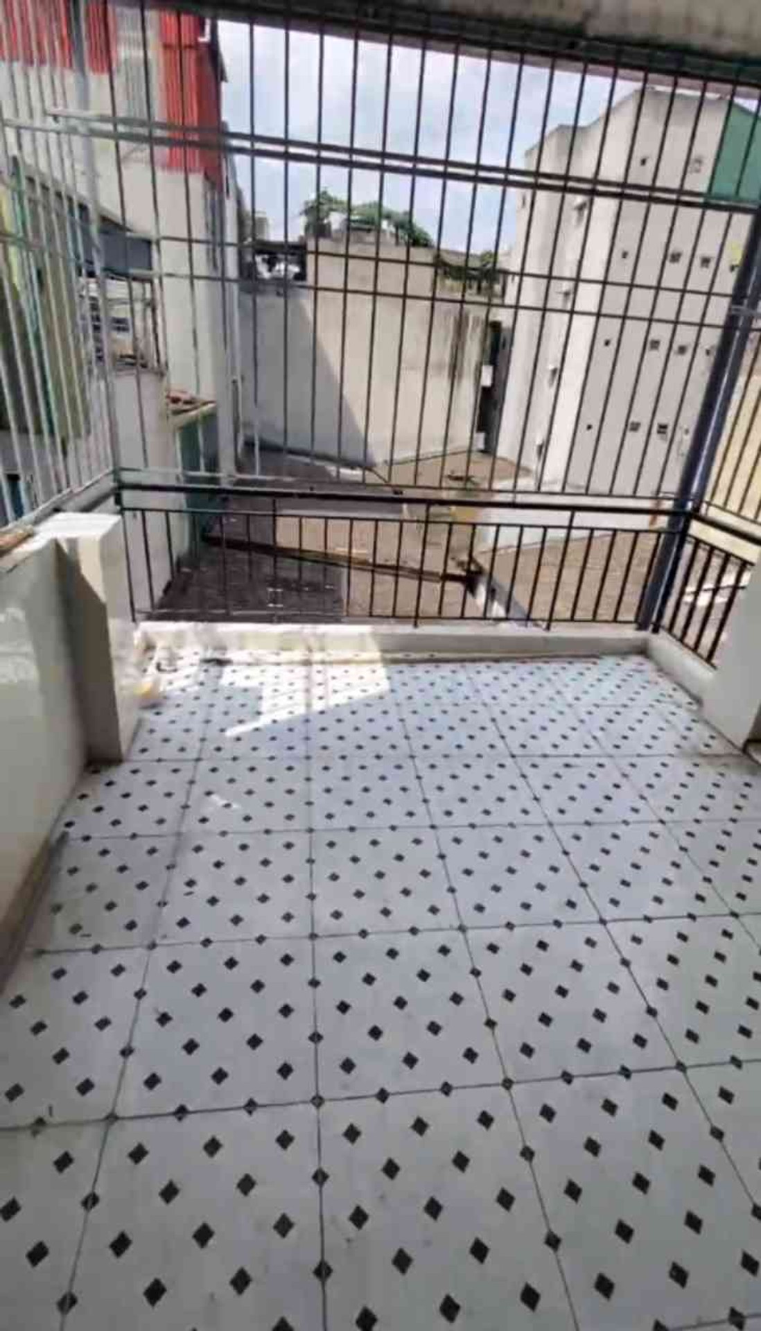 Bán nhà Đông Thiên - diện tích 31m2 3 tầng - 3 ngủ đầy đủ công năng - giá 3 tỷ