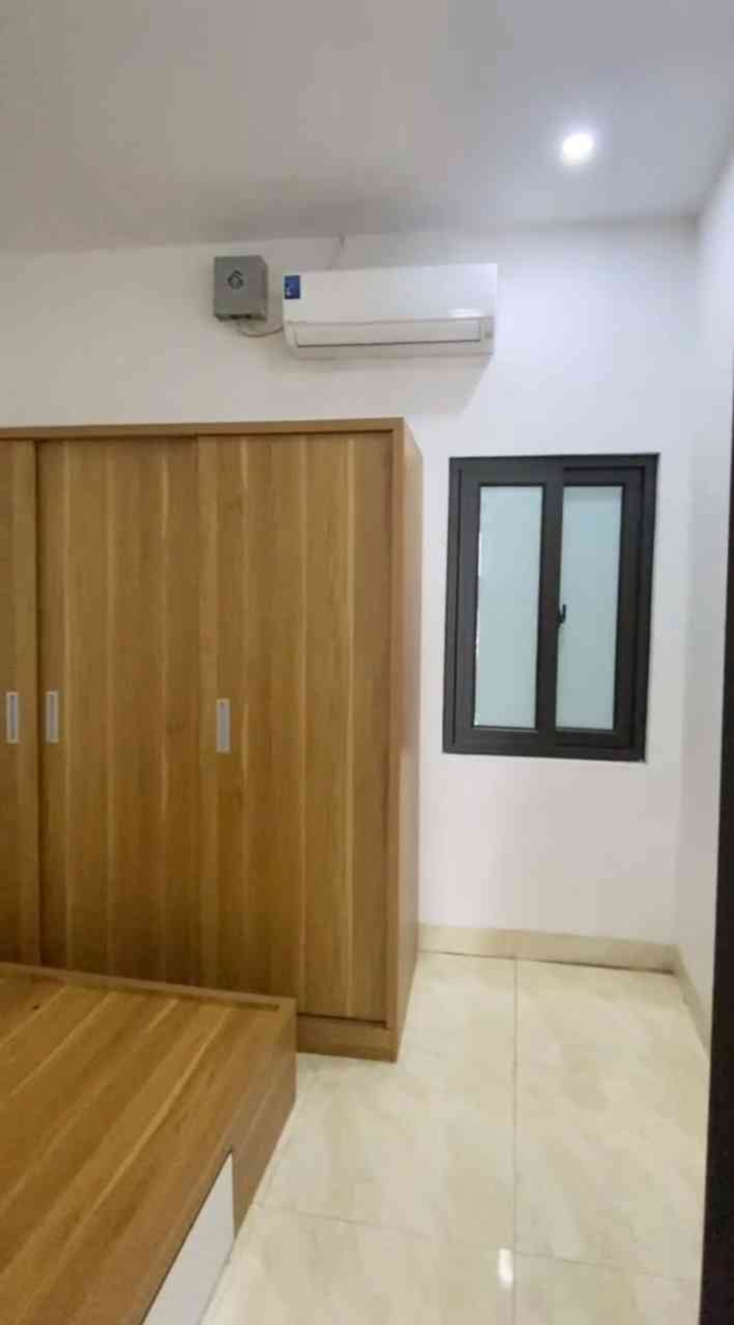 Bán nhà Đông Thiên - diện tích 31m2 3 tầng - 3 ngủ đầy đủ công năng - giá 3 tỷ
