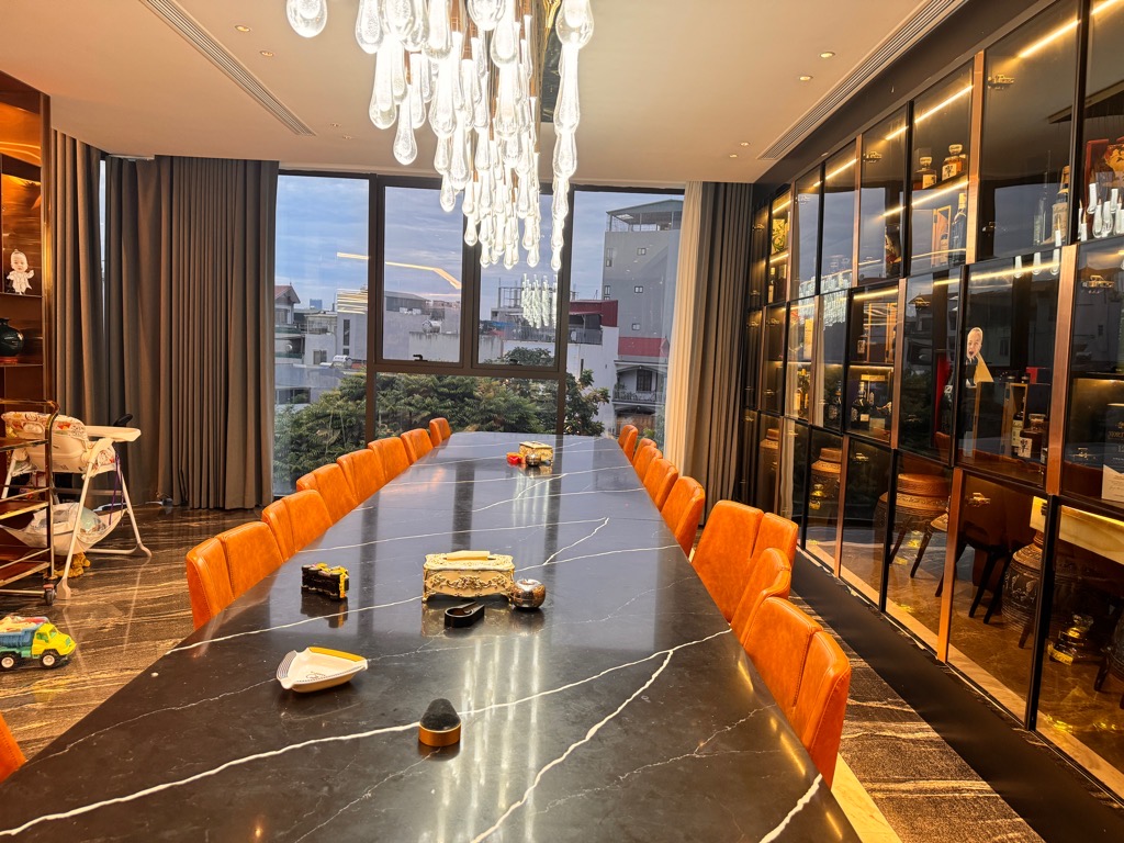 Bán nhà Đại Kim - diện tích 210m2 9 tầng - Lô góc 3 mặt thoáng - giá 140 tỷ