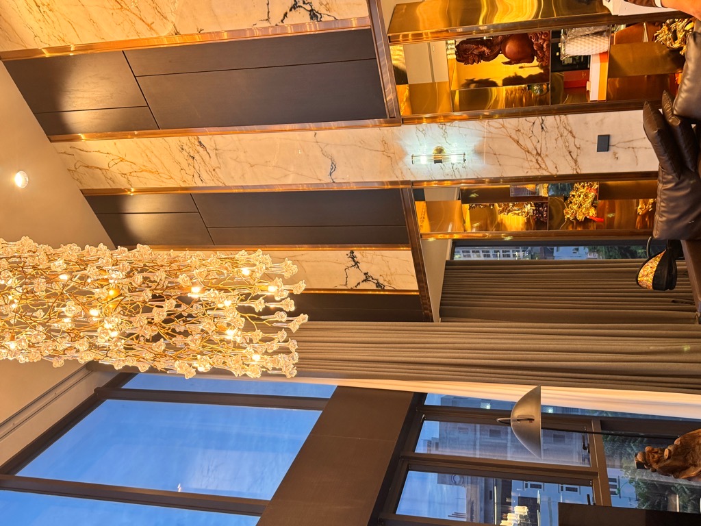 Bán nhà Đại Kim - diện tích 210m2 9 tầng - Lô góc 3 mặt thoáng - giá 140 tỷ