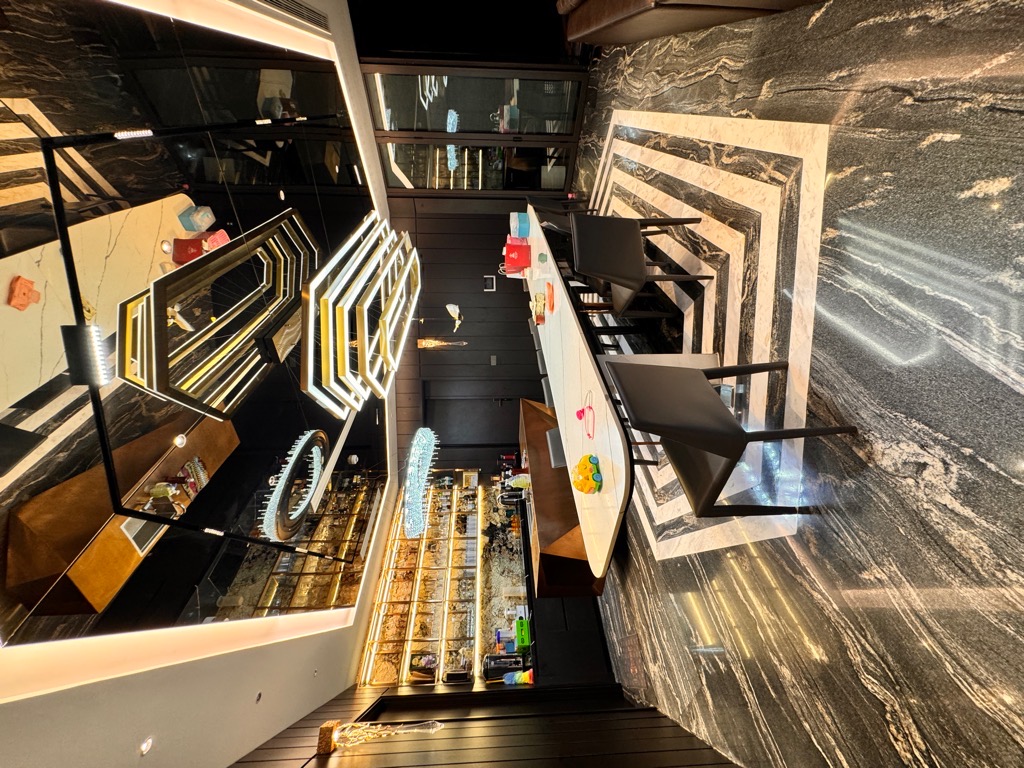 Bán nhà Đại Kim - diện tích 210m2 9 tầng - Lô góc 3 mặt thoáng - giá 140 tỷ