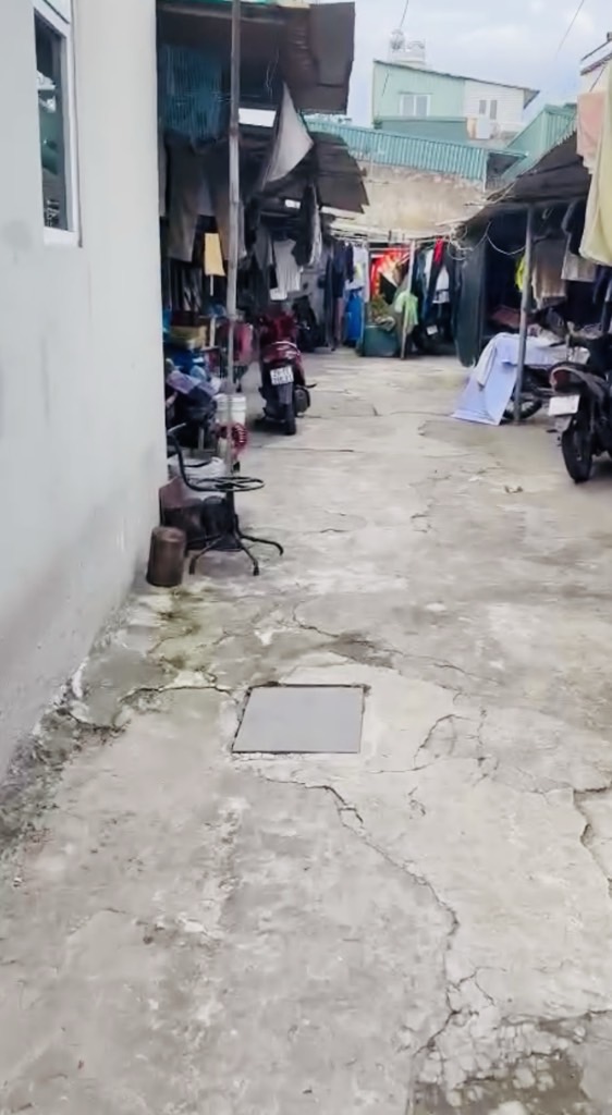 Bán nhà Lĩnh Nam - diện tích 95m2 1 tầng - Ô tô đỗ cổng - giá 11,9 tỷ