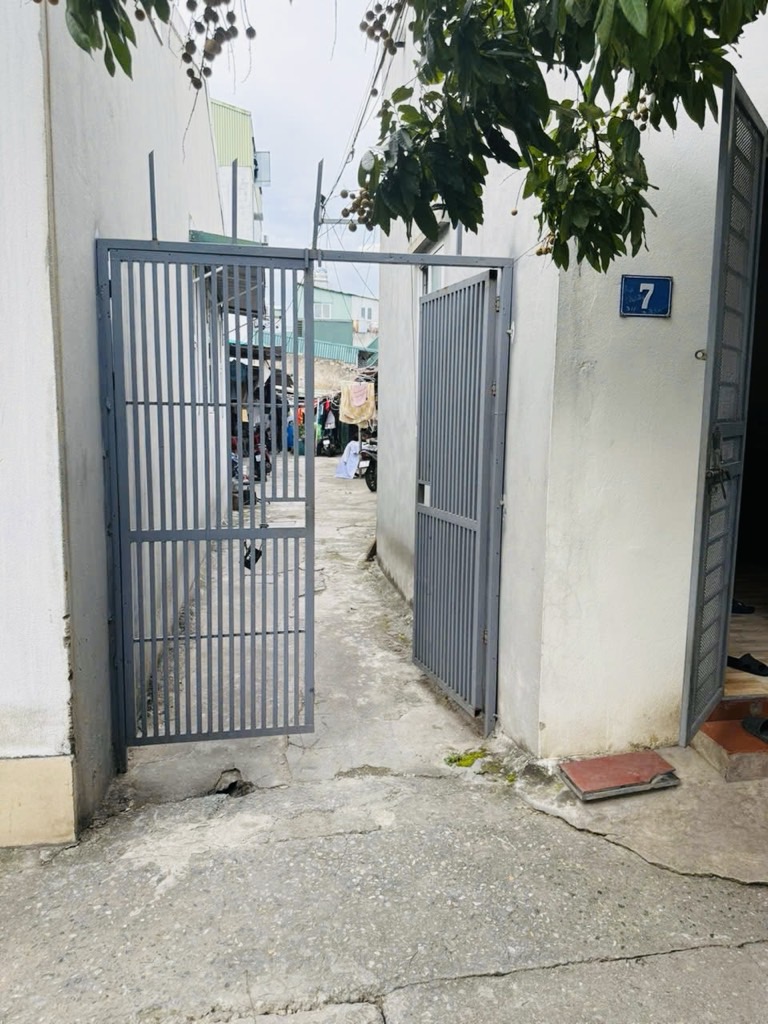 Bán nhà Lĩnh Nam - diện tích 95m2 1 tầng - Ô tô đỗ cổng - giá 11,9 tỷ
