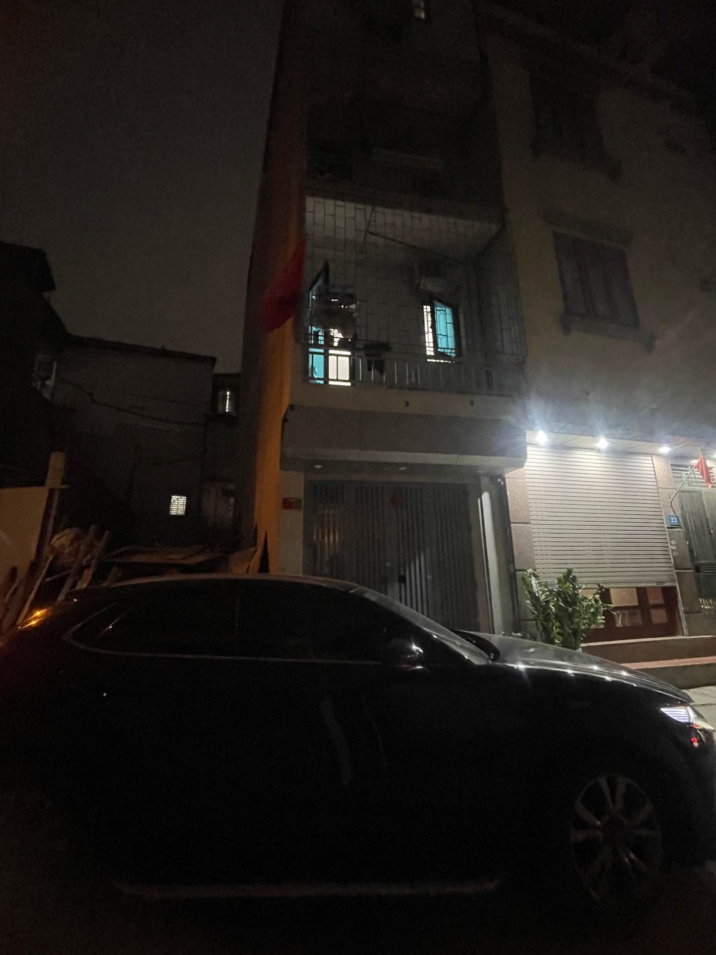Bán nhà Hai Bà Trưng - diện tích 30m2 0 tầng - Ô tô tránh - giá 9,2 tỷ