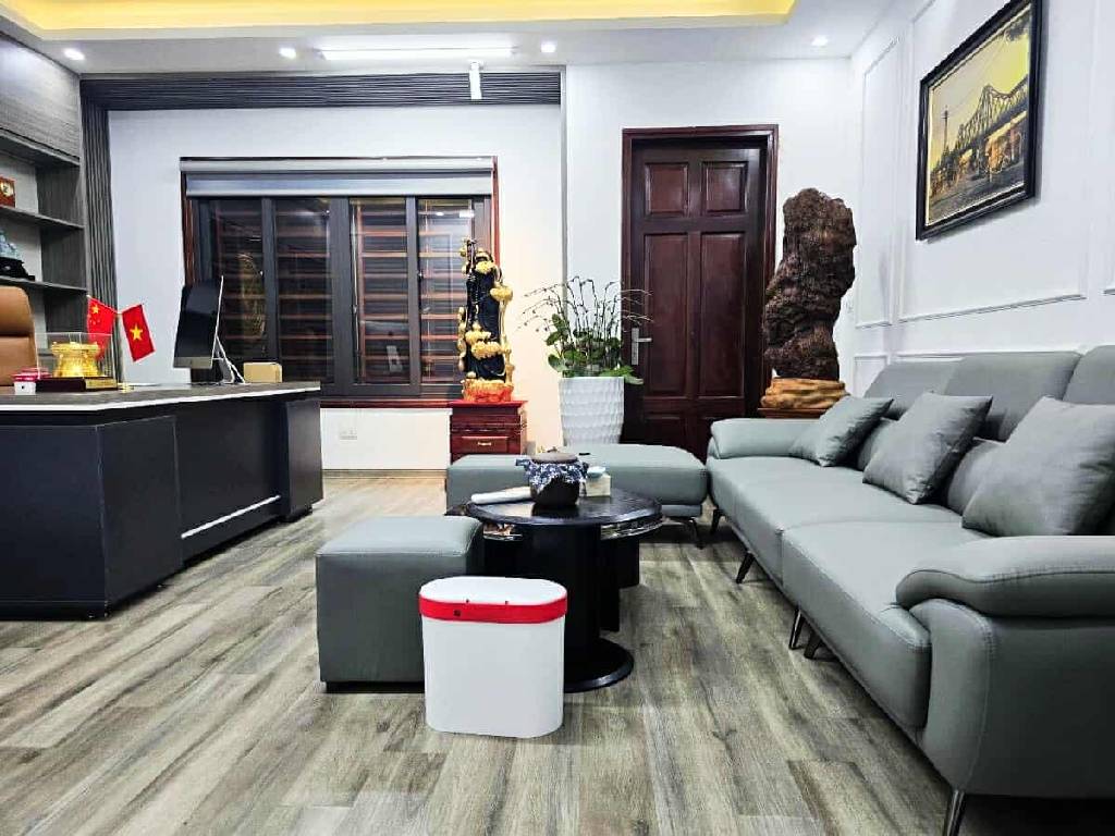 Bán nhà Nguyễn Tuân - diện tích 76m2 5 tầng - Ô tô tránh - giá 46 tỷ