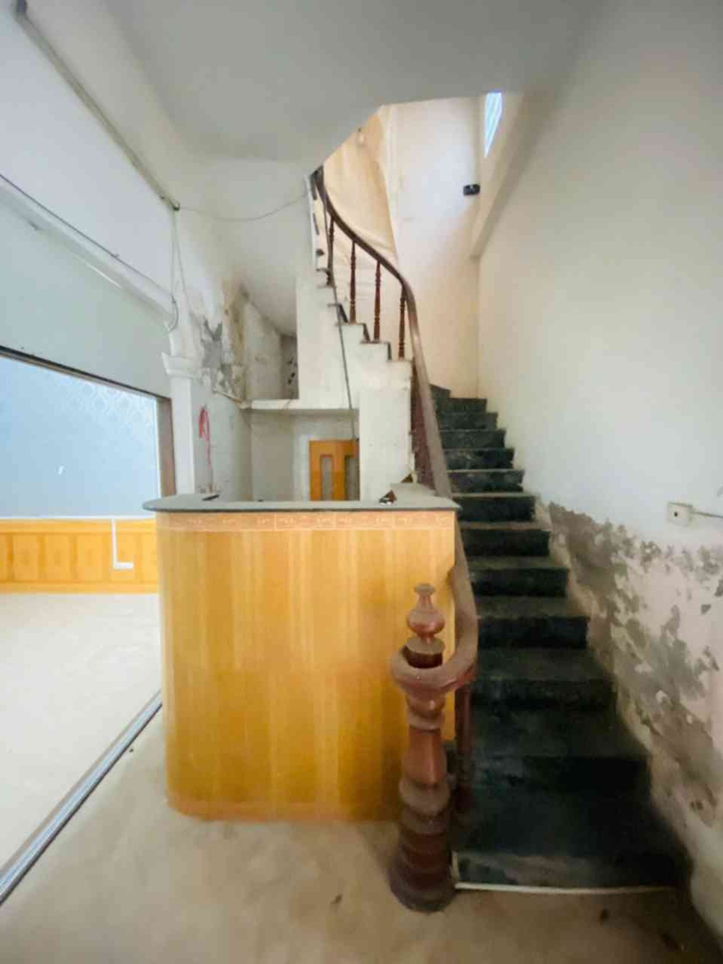 Bán nhà Minh Khai - diện tích 70m2 3 tầng - Nhà 2 mặt ngõ, rất thoáng - giá 12,25 tỷ