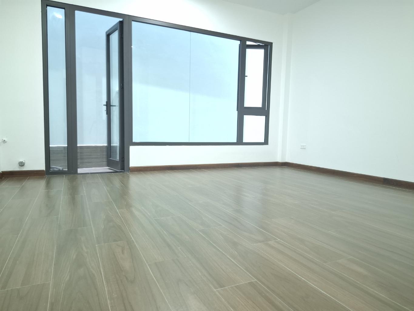 Bán nhà Hòa Bình - diện tích 85m2 7 tầng - Ô tô đỗ cửa - giá 24 tỷ