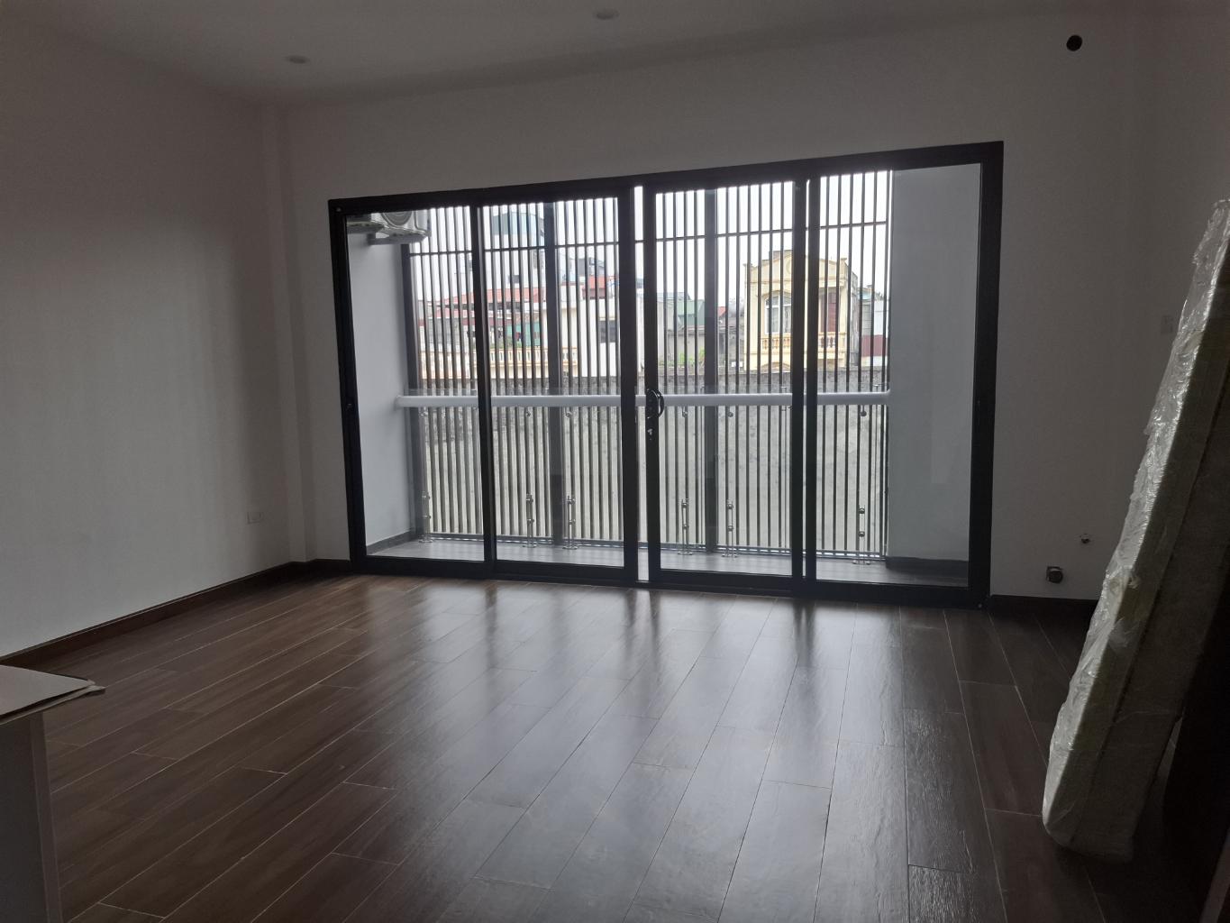 Bán nhà Hòa Bình - diện tích 85m2 7 tầng - Ô tô đỗ cửa - giá 24 tỷ