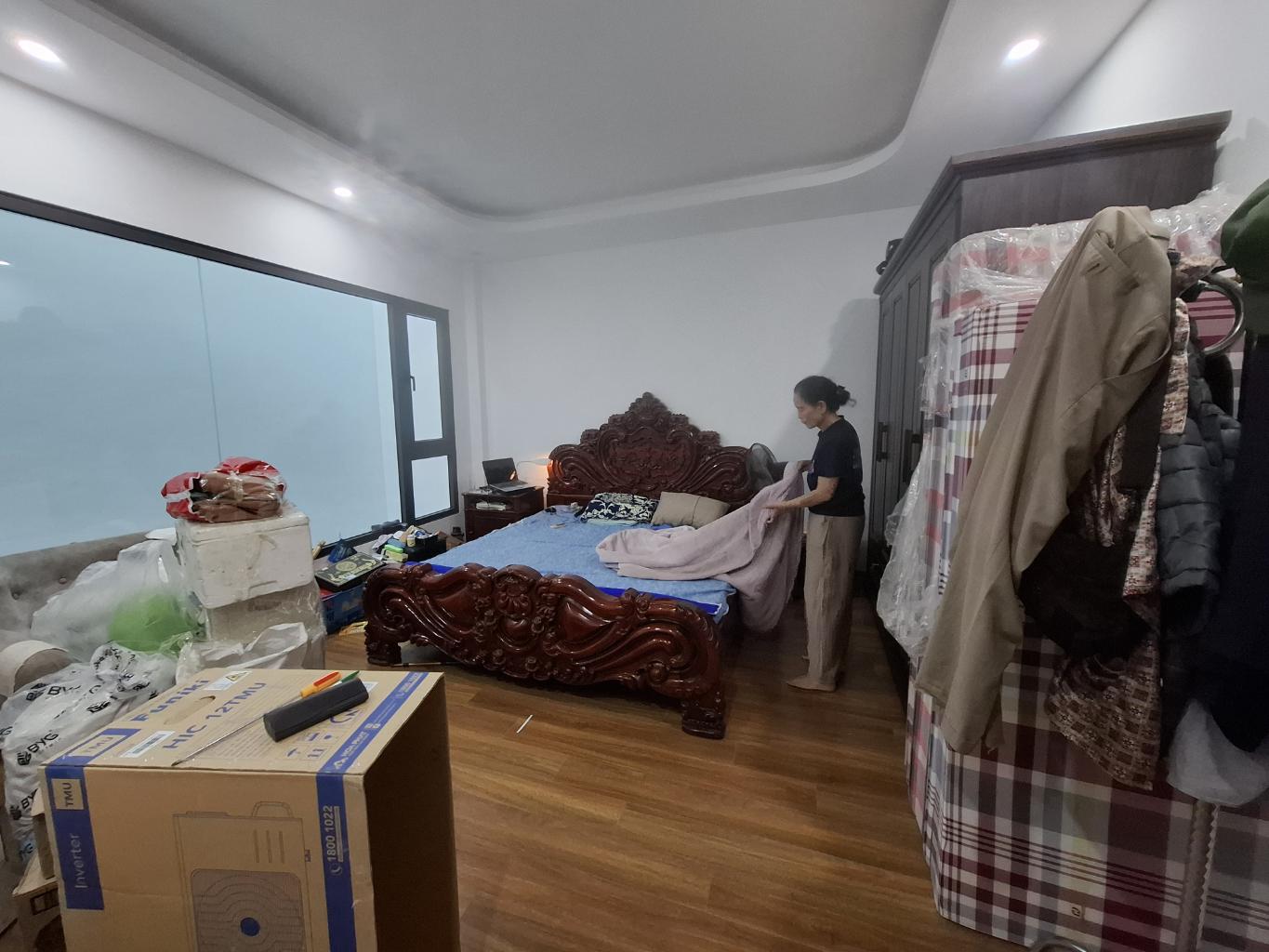 Bán nhà Hòa Bình - diện tích 85m2 7 tầng - Ô tô đỗ cửa - giá 24 tỷ