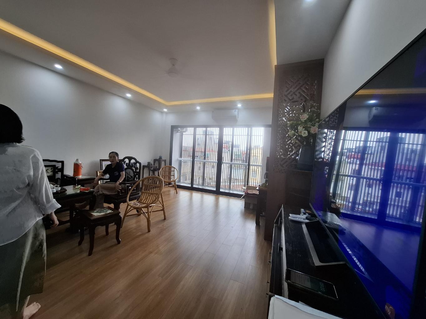 Bán nhà Hòa Bình - diện tích 85m2 7 tầng - Ô tô đỗ cửa - giá 24 tỷ