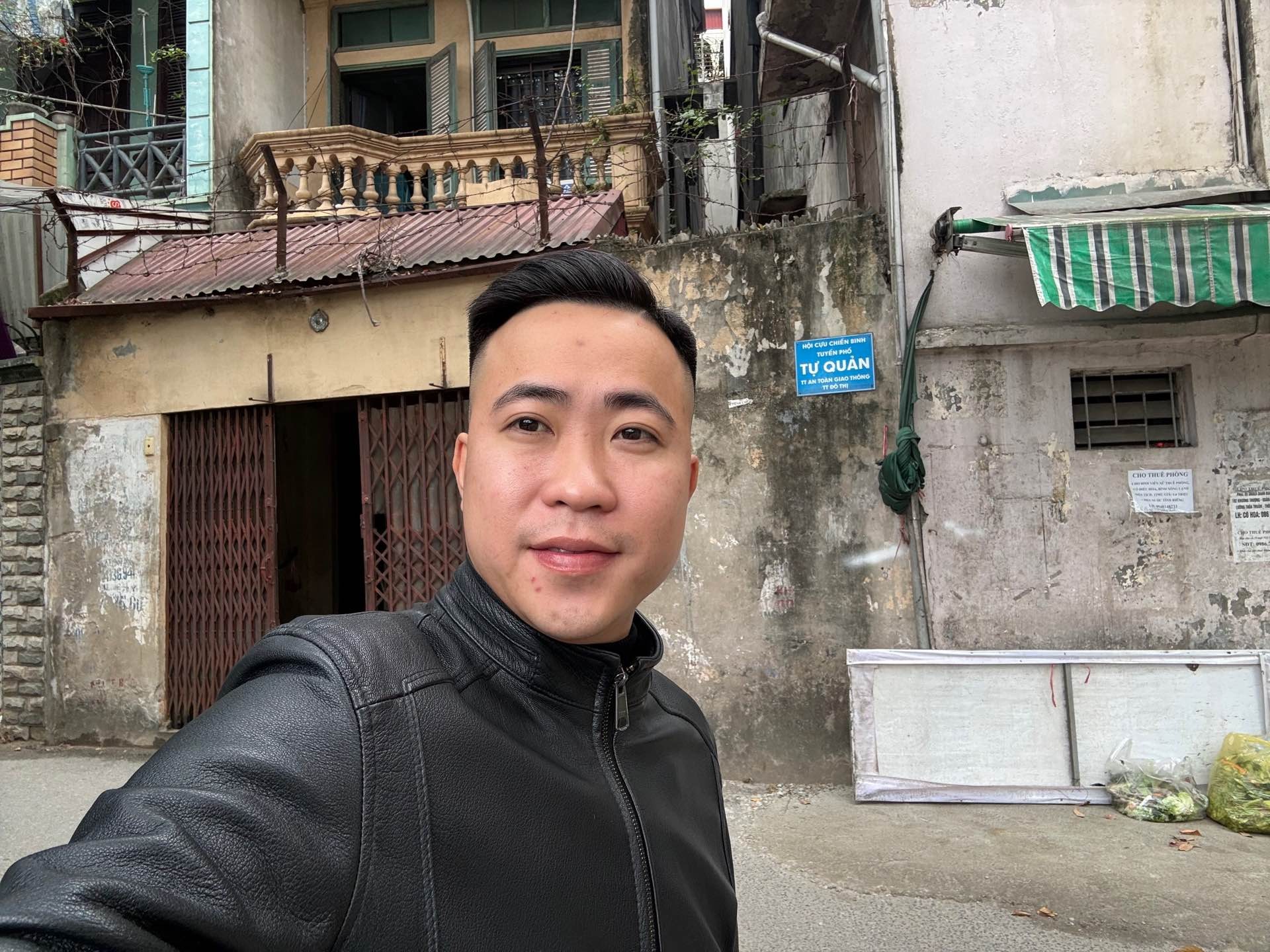 Bán nhà Khương Thượng - diện tích 73m2 4 tầng - Mặt hồ, kinh doanh sầm uất - giá 28,5 tỷ