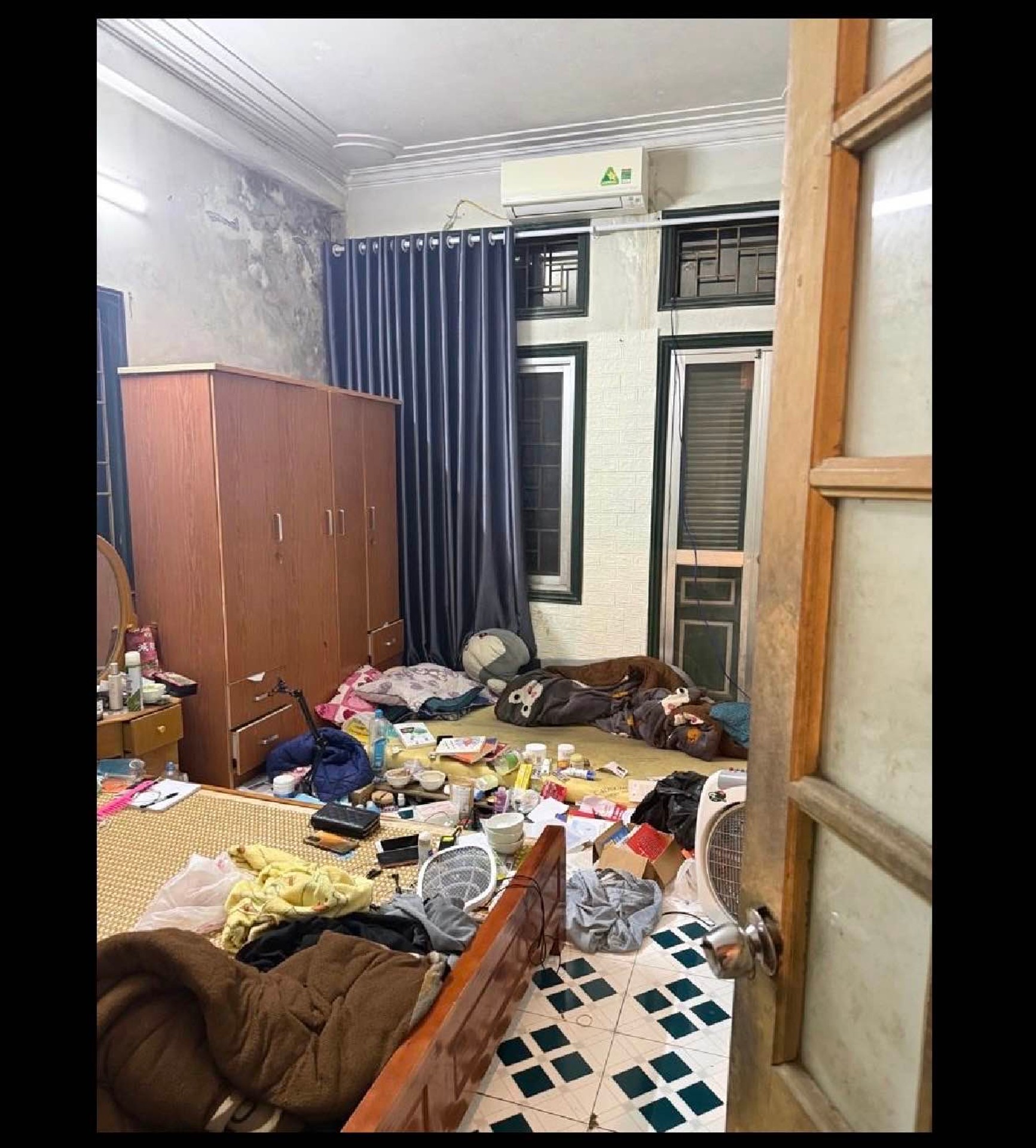 Bán nhà Khương Thượng - diện tích 73m2 4 tầng - Mặt hồ, kinh doanh sầm uất - giá 28,5 tỷ