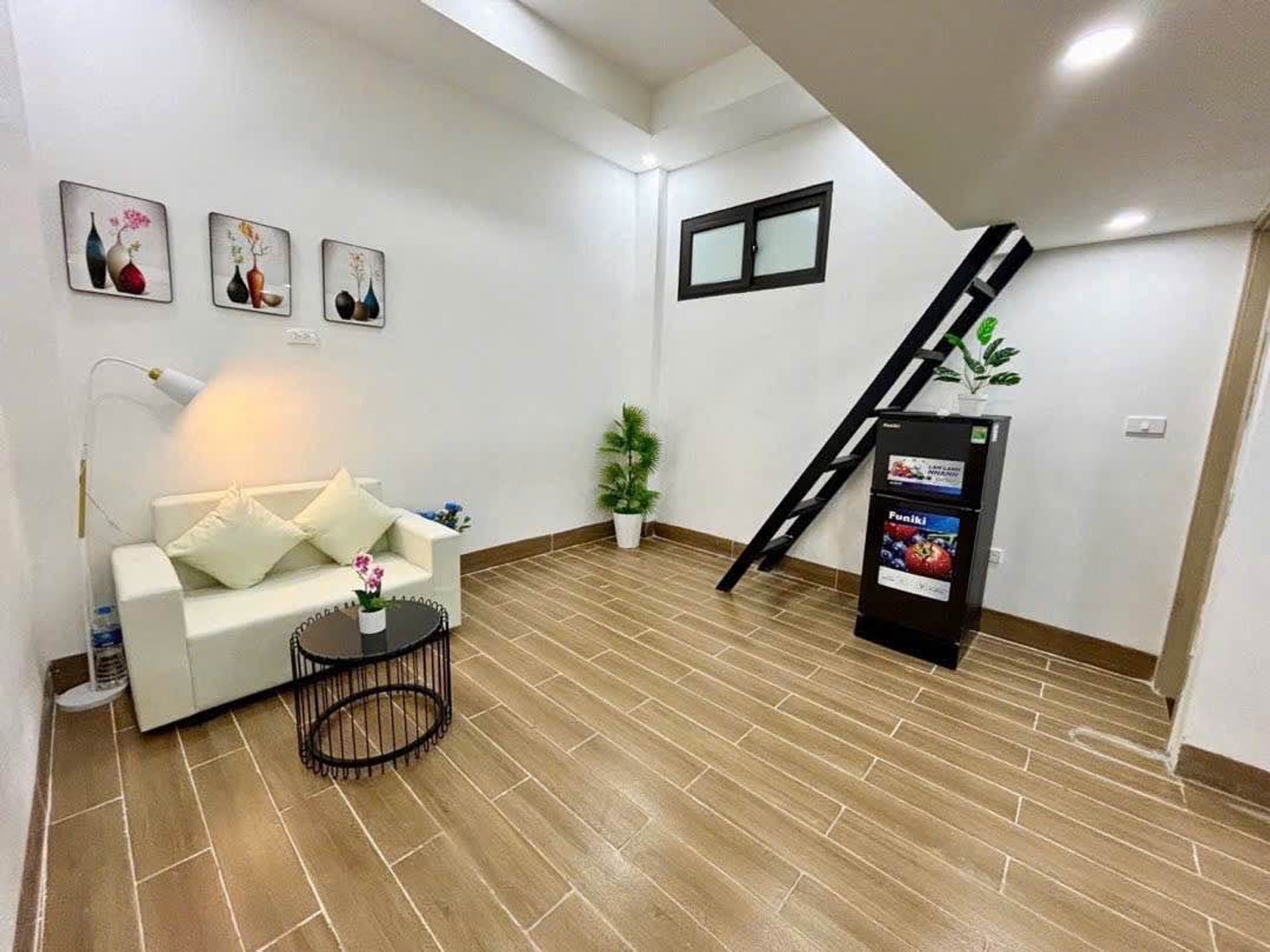 Bán nhà Trung Kính - diện tích 74.1m2 6 tầng - Ô tô tránh - giá 28 tỷ