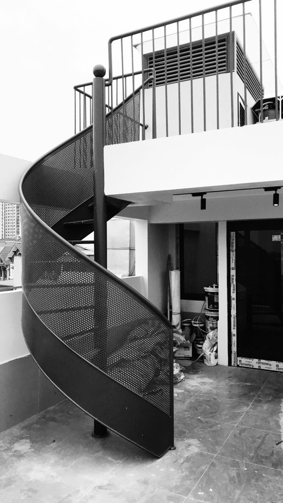 Bán nhà Hưng Phúc - diện tích 54m2 5 tầng - Ngõ thông, ô tô đỗ cửa - giá 11,8 tỷ