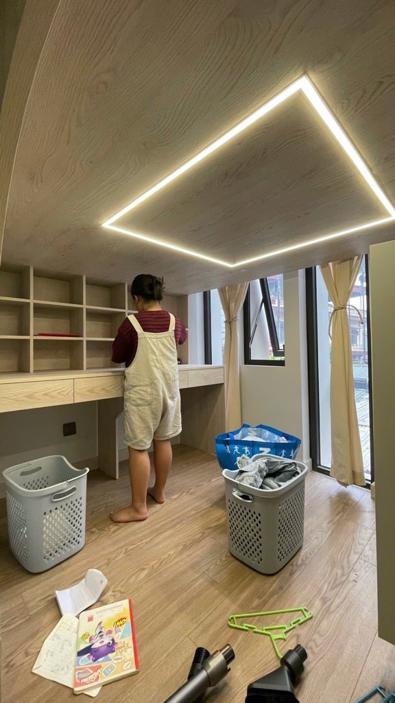 Bán nhà Hưng Phúc - diện tích 54m2 5 tầng - Ngõ thông, ô tô đỗ cửa - giá 11,8 tỷ
