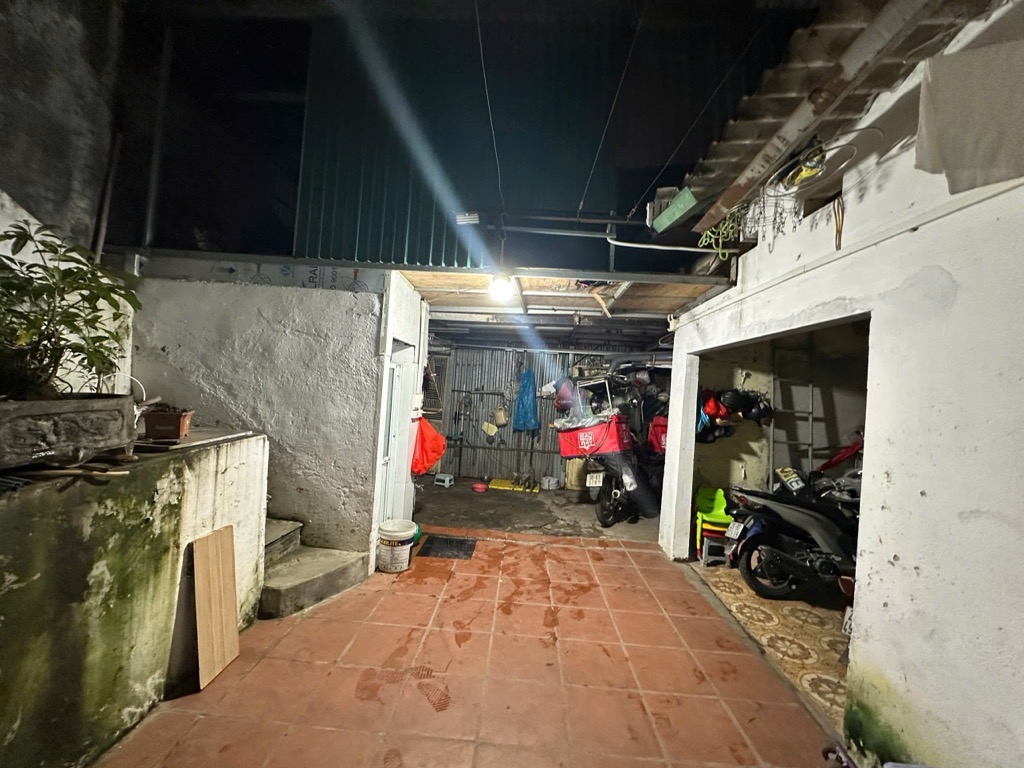 Bán nhà Dương Văn Bé - diện tích 112m2 1 tầng - Nhà mặt phố mặt tiền khủng - giá 47 tỷ