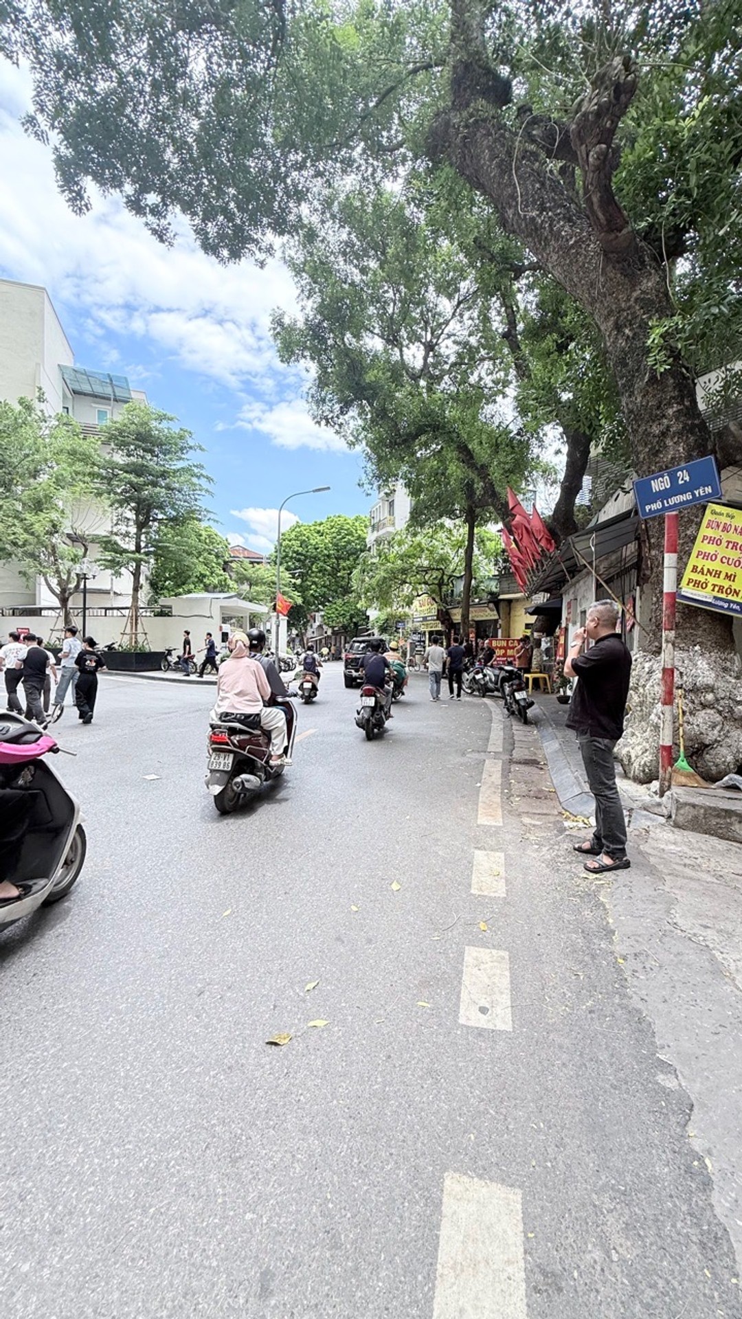 Bán nhà Lương Yên - diện tích 26m2 4 tầng - Lô góc, gần phố - giá 7,5 tỷ