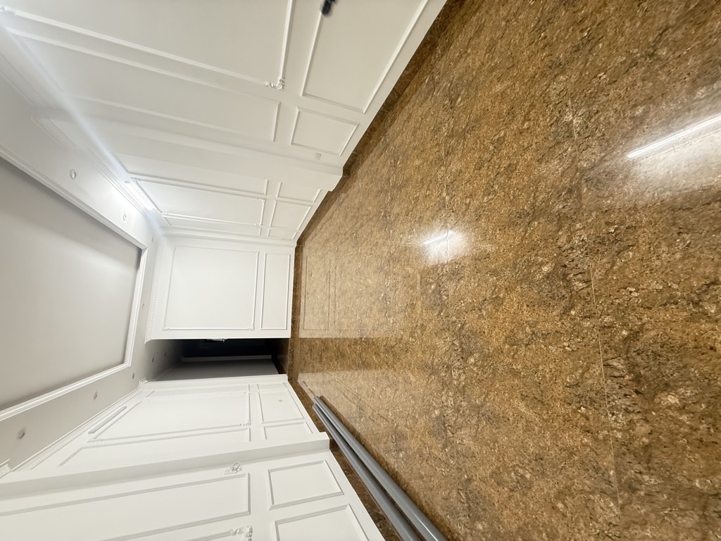 Bán nhà Văn Chương - diện tích 72m2 7 tầng - ngõ ô tô thông - giá 29,5 tỷ