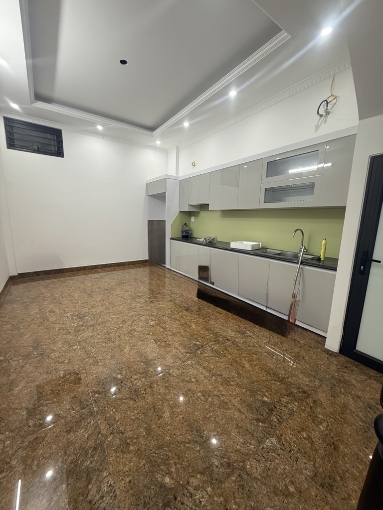 Bán nhà Văn Chương - diện tích 72m2 7 tầng - ngõ ô tô thông - giá 29,5 tỷ