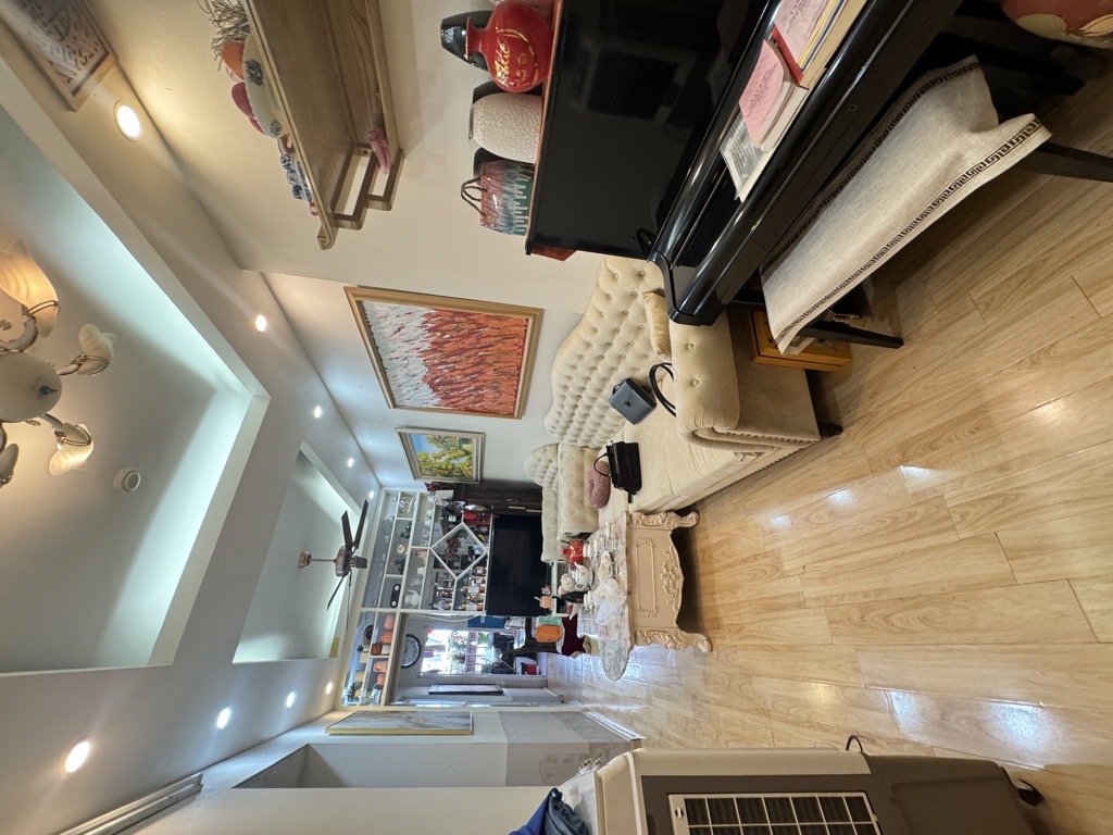 Bán nhà Nguyễn Xiển - diện tích 65m2 42 tầng - CỰC HIẾM - CHUNG CƯ NỘI THẤT ĐẸP - giá 4,7 tỷ