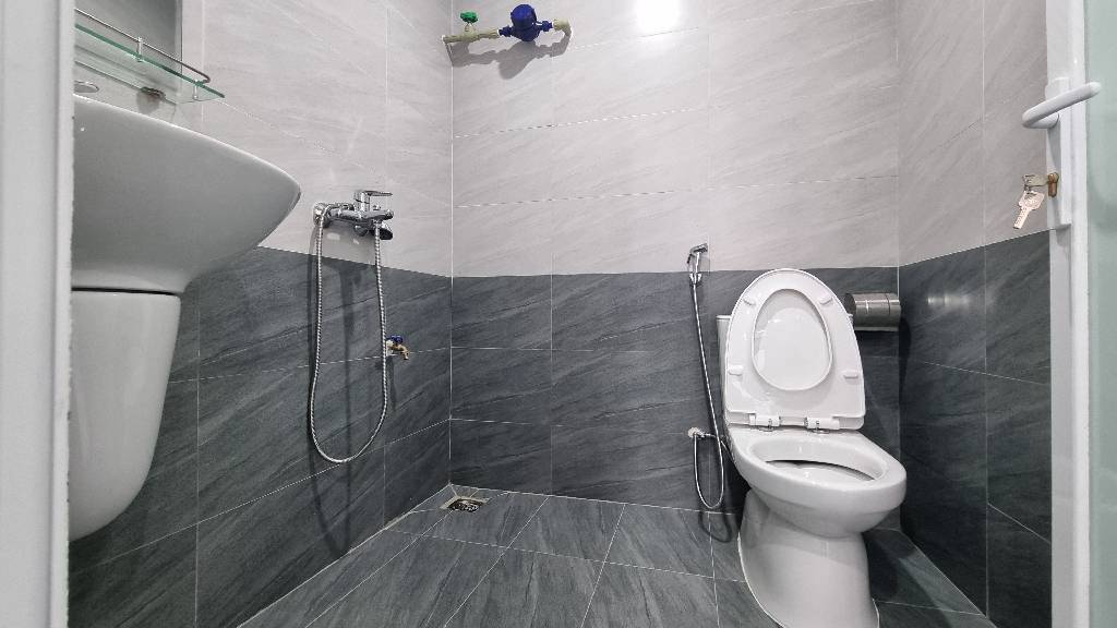 Bán nhà Định Công Thượng - diện tích 53m2 7 tầng - Ngõ 112 Định Công Thượng kinh doanh sầm uất - giá 14,3 tỷ