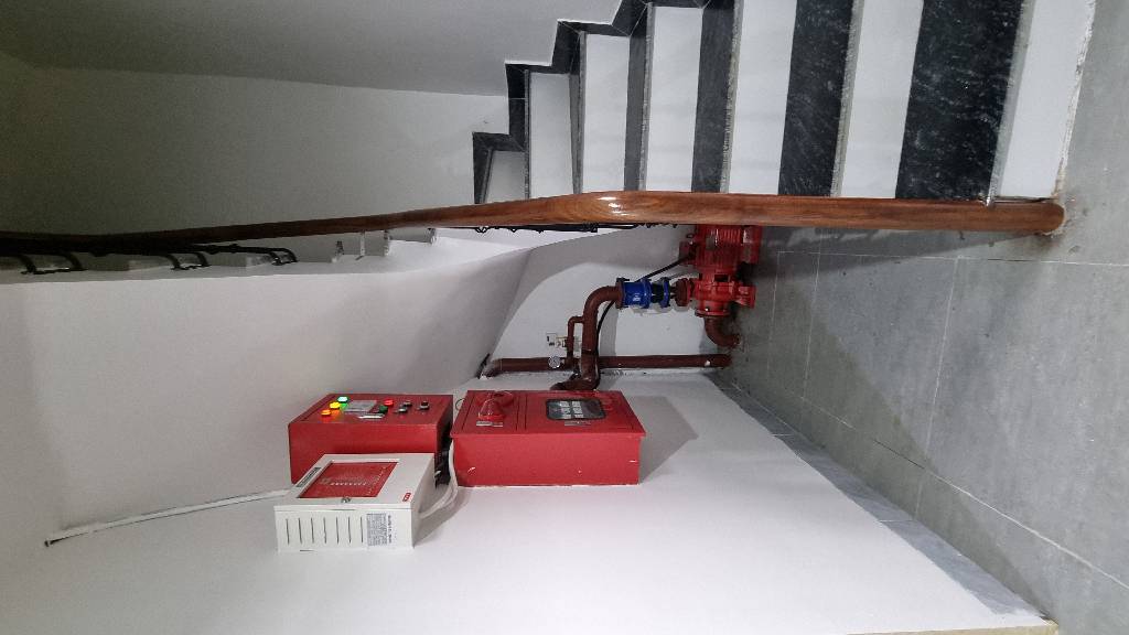 Bán nhà Định Công Thượng - diện tích 53m2 7 tầng - Ngõ 112 Định Công Thượng kinh doanh sầm uất - giá 14,3 tỷ