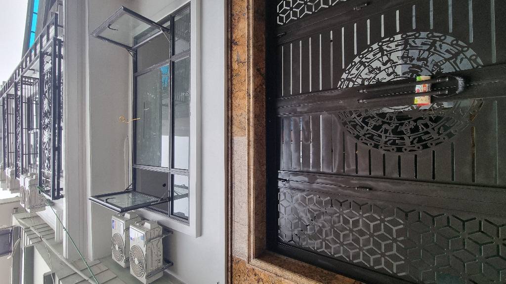Bán nhà Định Công Thượng - diện tích 53m2 7 tầng - Ngõ 112 Định Công Thượng kinh doanh sầm uất - giá 14,3 tỷ