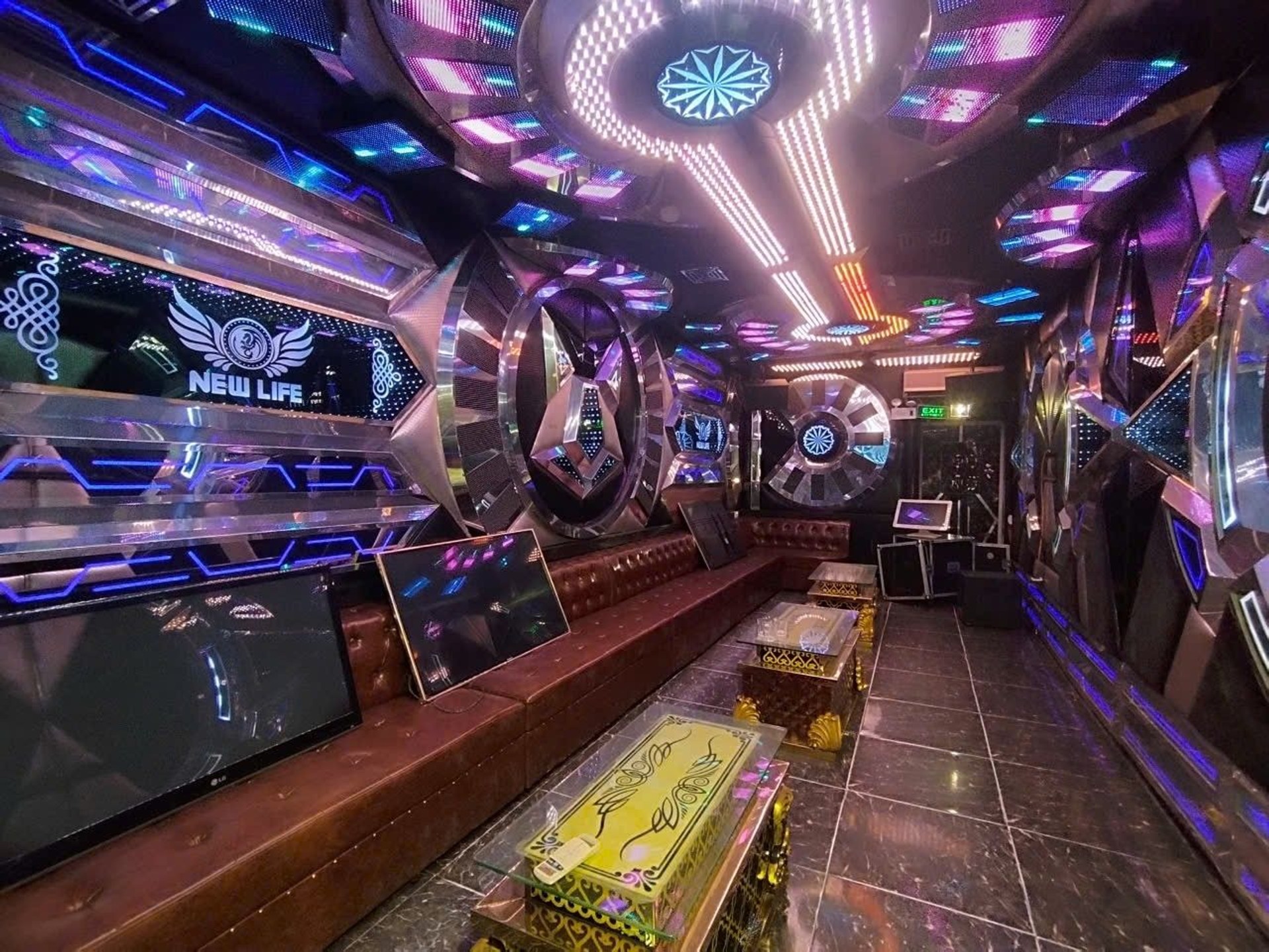 Bán nhà Kim Giang - diện tích 83m2 6 tầng - Mặt phố VIP kinh doanh sầm uất - giá 43 tỷ