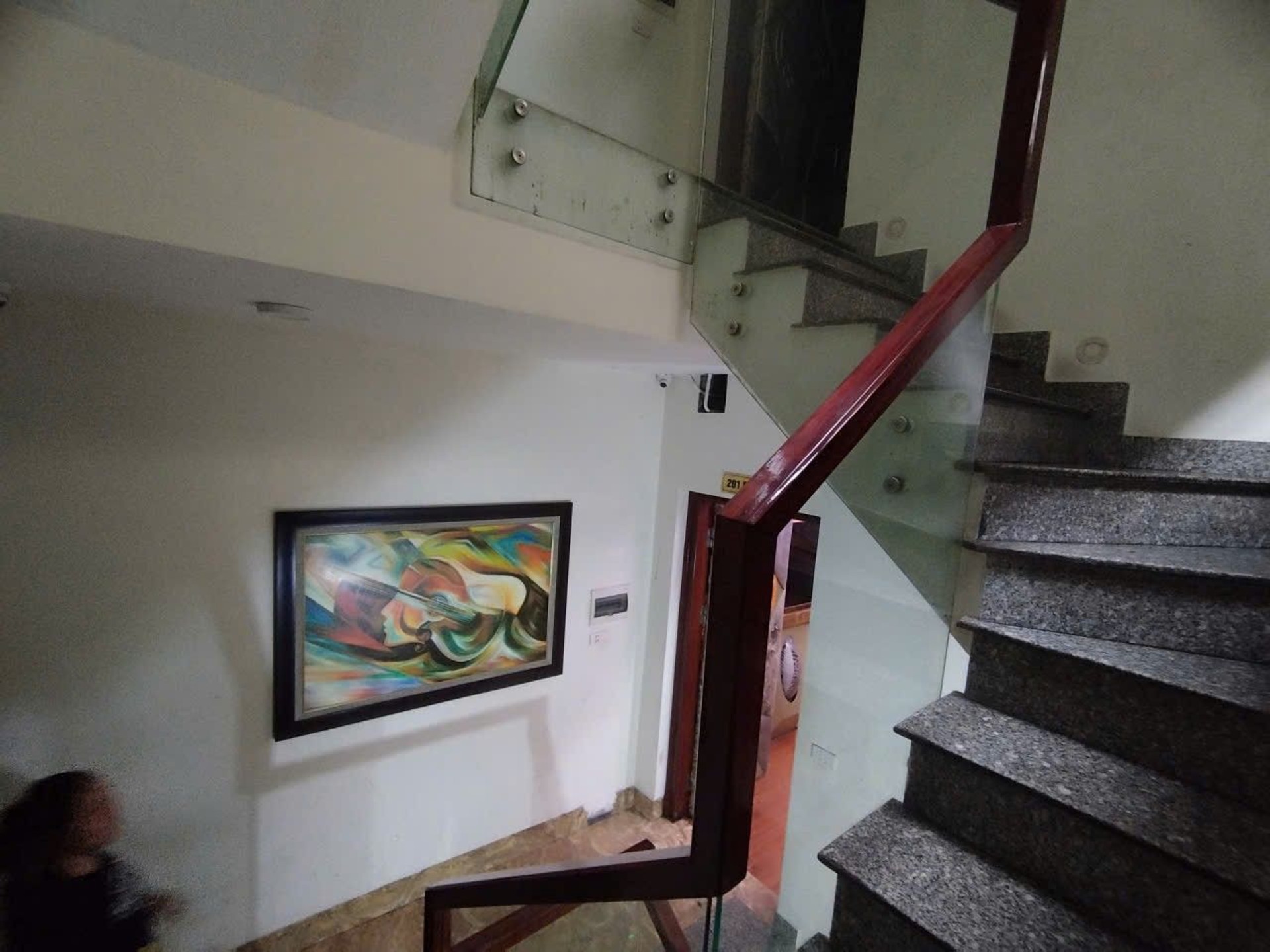 Bán nhà Kim Giang - diện tích 83m2 6 tầng - Mặt phố VIP kinh doanh sầm uất - giá 43 tỷ