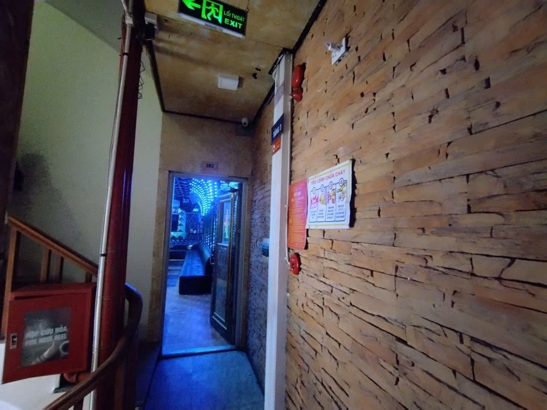 Bán nhà Kim Giang - diện tích 83m2 6 tầng - Mặt phố VIP kinh doanh sầm uất - giá 43 tỷ