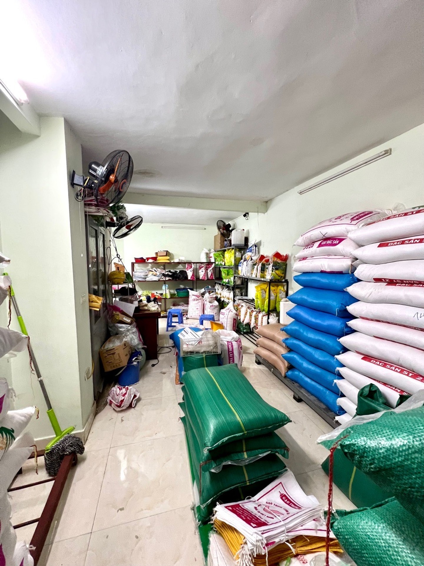 Bán nhà Nguyễn Trãi - diện tích 42m2 4 tầng - Vừa ở vừa kinh doanh hiệu quả - giá 5,5 tỷ