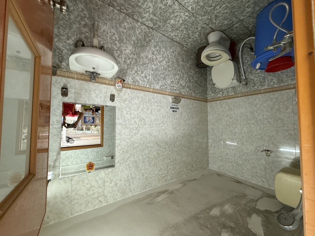 Bán nhà K16 - diện tích 134m2 1 tầng - khu vực dân trí cao - giá 7,9 tỷ