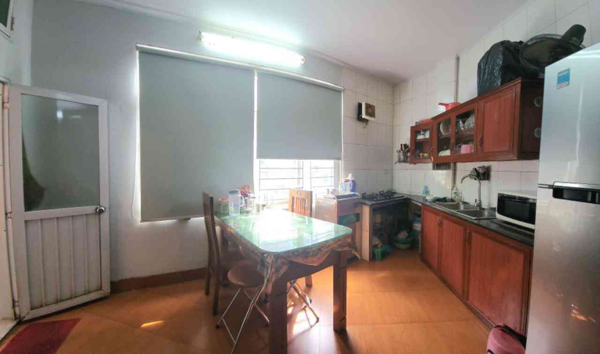 Bán nhà Dương Văn Bé - diện tích 33m2 4 tầng - Mặt phố sầm uất - giá 18,2 tỷ