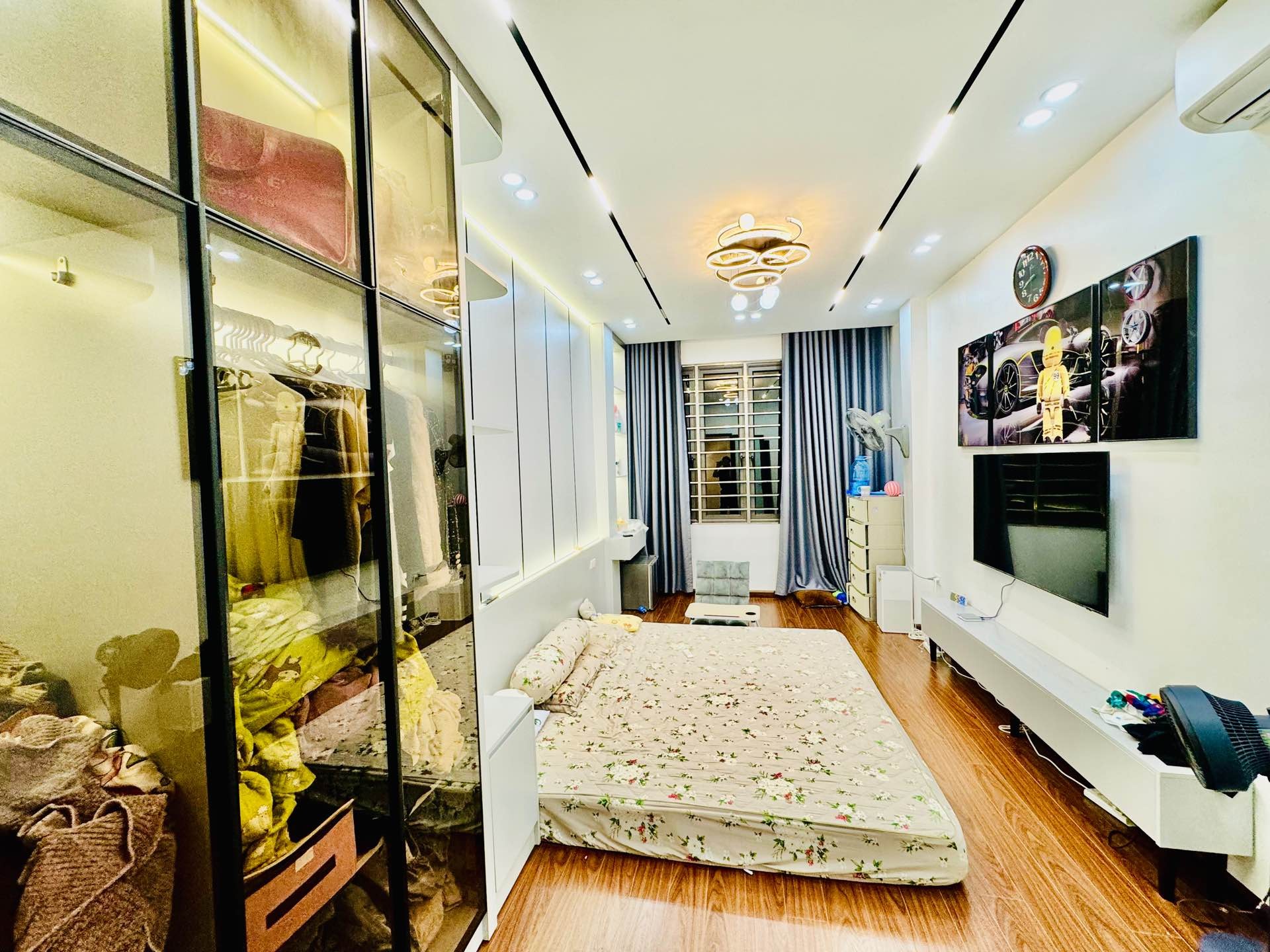 Bán nhà Kim Mã - diện tích 20m2 4 tầng - Ngõ thông, gần Đại Sứ Quán - giá 6,8 tỷ