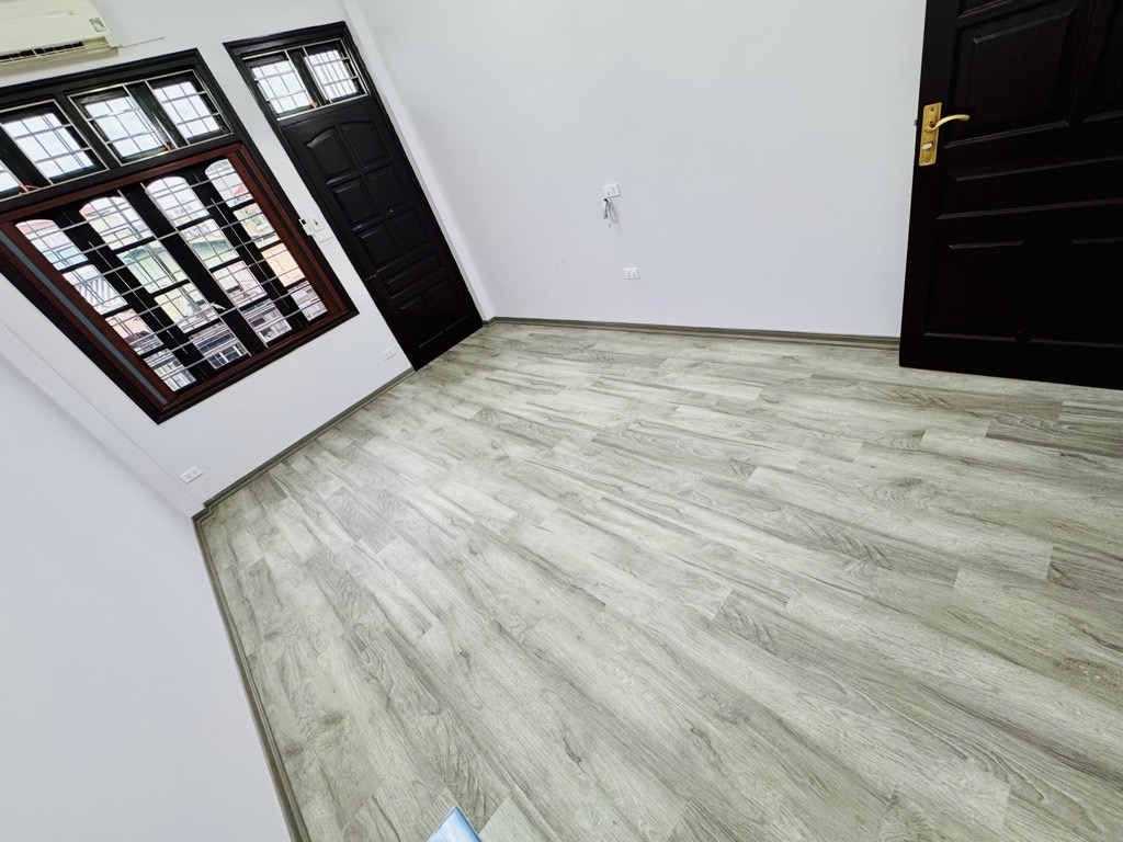 Bán nhà Mai Động - diện tích 50m2 4 tầng - ô tô đỗ cổng - giá 8,2 tỷ