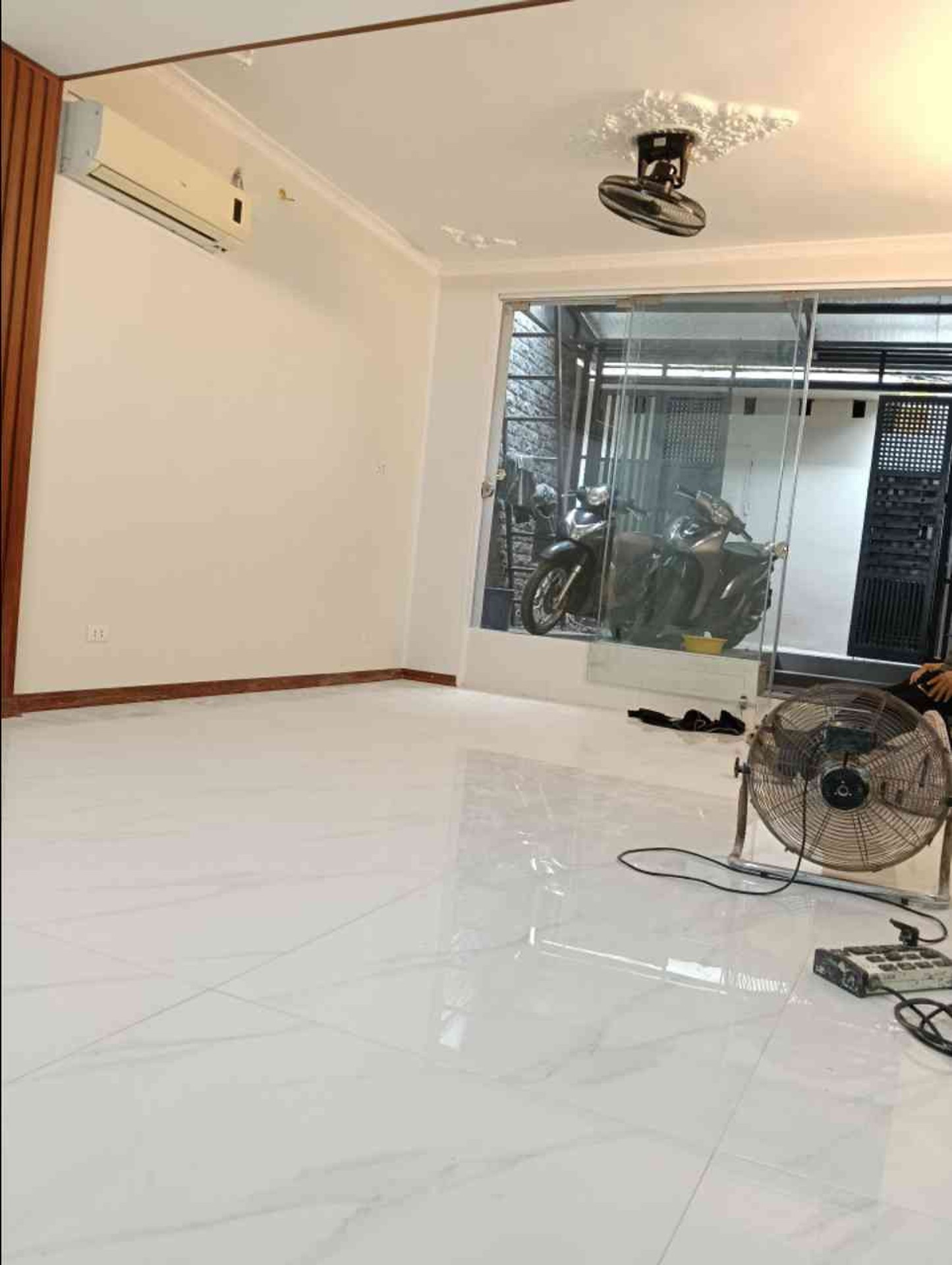 Bán nhà Tạ Quang Bửu - diện tích 25m2 1 tầng - Ô tô cách 1 nhà - giá 6,5 tỷ