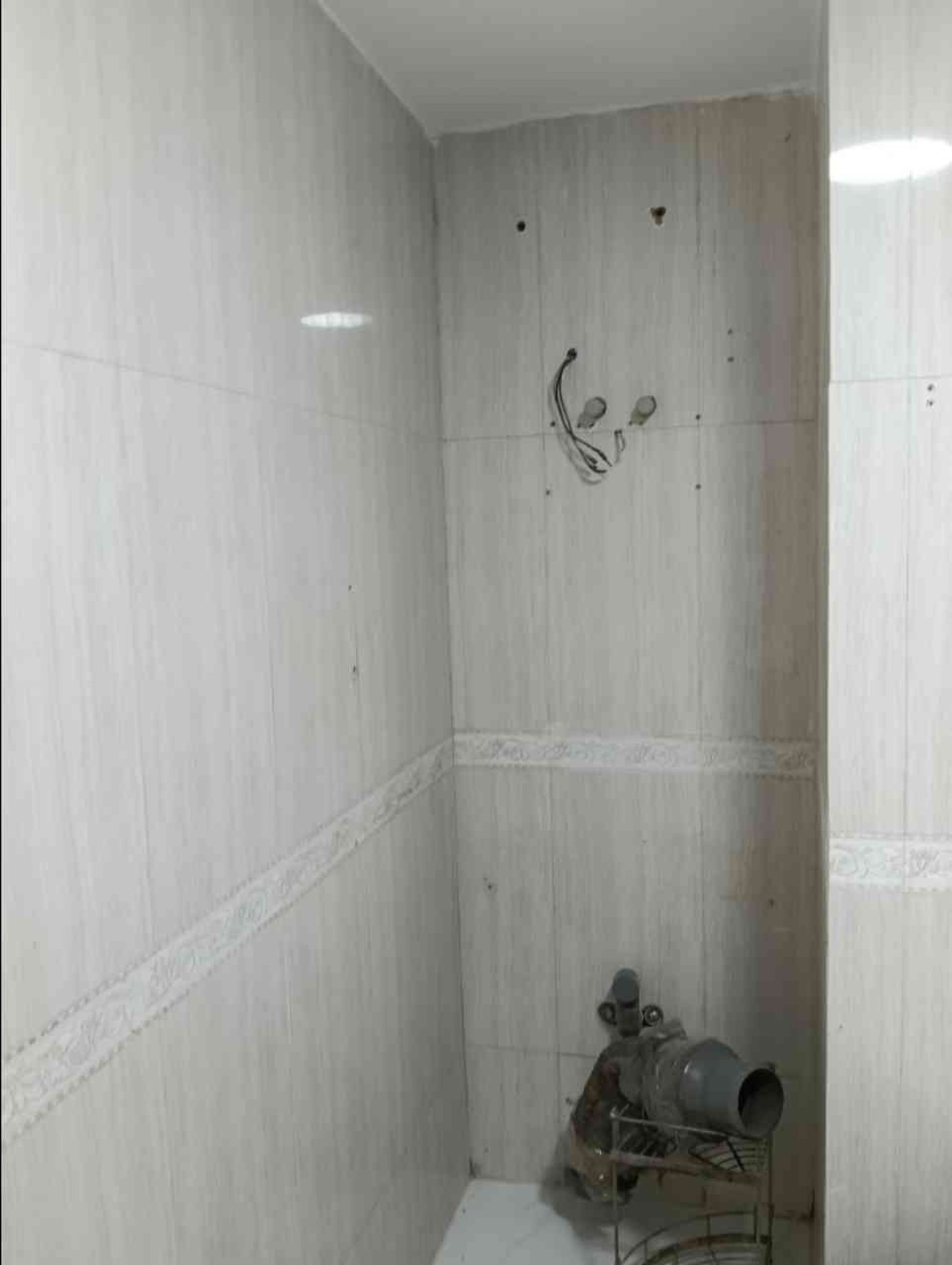 Bán nhà Tạ Quang Bửu - diện tích 25m2 1 tầng - Ô tô cách 1 nhà - giá 6,5 tỷ