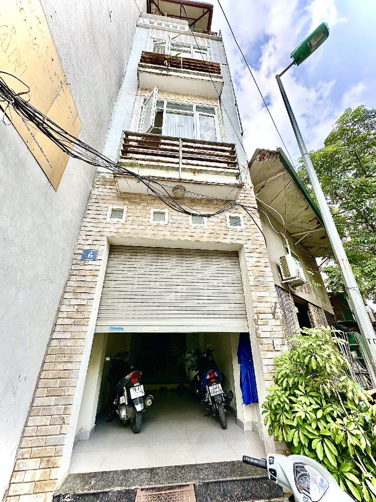 Bán nhà Nguyên Hồng - diện tích 77m2 4 tầng - Ngõ to như phố, sát phố - giá 25 tỷ