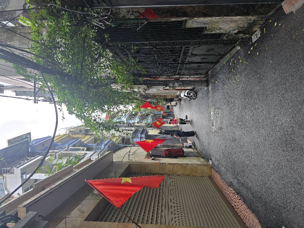 Bán nhà Nguyễn Ngọc Nại - diện tích 81.7m2 7 tầng - ô tô vào nhà - giá 30 tỷ