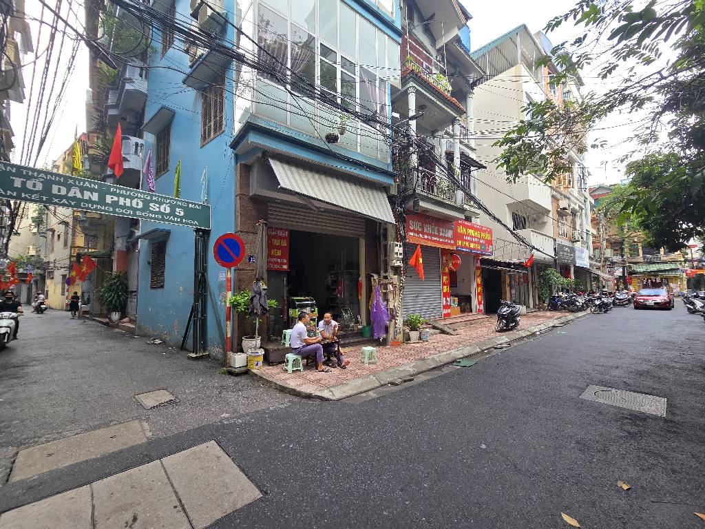 Bán nhà Nguyễn Ngọc Nại - diện tích 81.7m2 7 tầng - ô tô vào nhà - giá 30 tỷ