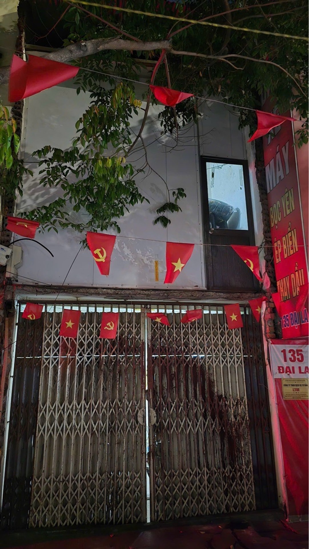 Bán nhà Đại La - diện tích 41m2 2 tầng - Nhà mặt phố, kinh doanh đỉnh - giá 25 tỷ