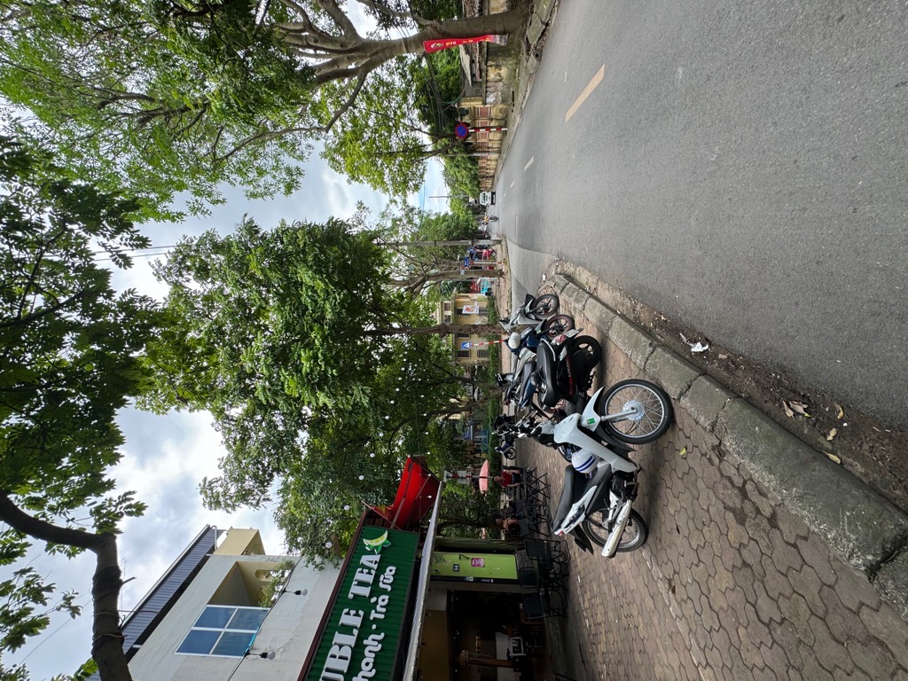 Bán nhà Tây Trà - diện tích 90m2 4 tầng - Ô TÔ TRÁNH - giá 28 tỷ