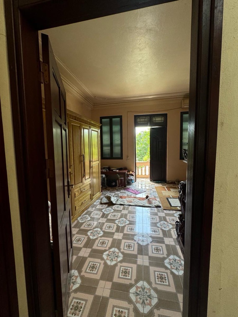 Bán nhà Tây Trà - diện tích 90m2 4 tầng - Ô TÔ TRÁNH - giá 28 tỷ