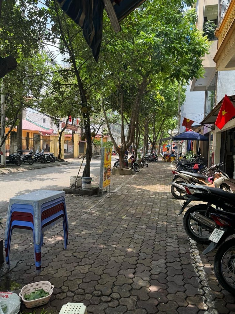 Bán nhà Tây Trà - diện tích 90m2 4 tầng - Ô TÔ TRÁNH - giá 28 tỷ